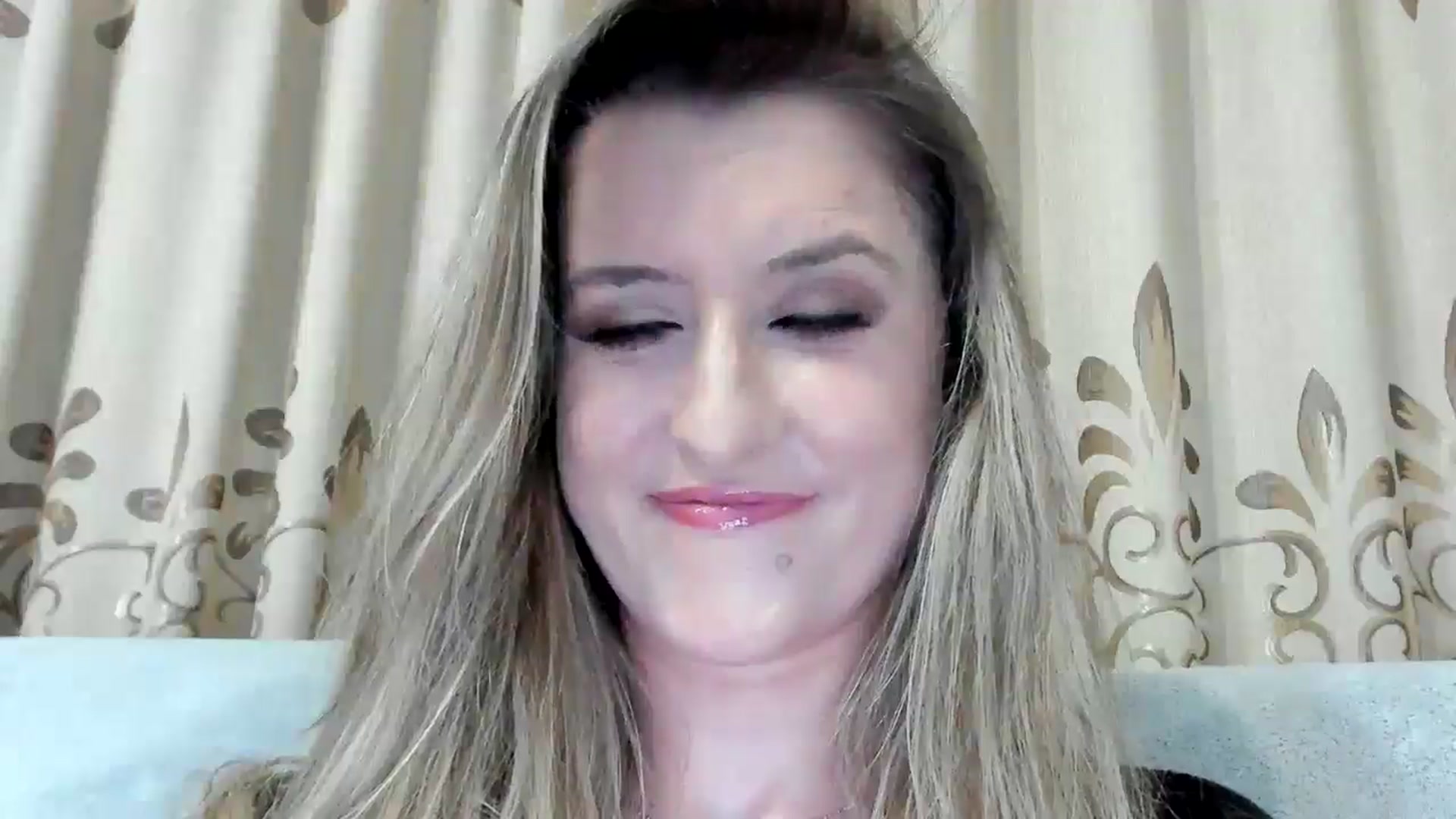 Gallery image thumbnail from BestDream's myfreecams stream on, 01/11/2026, 24:32 image 11 of 20