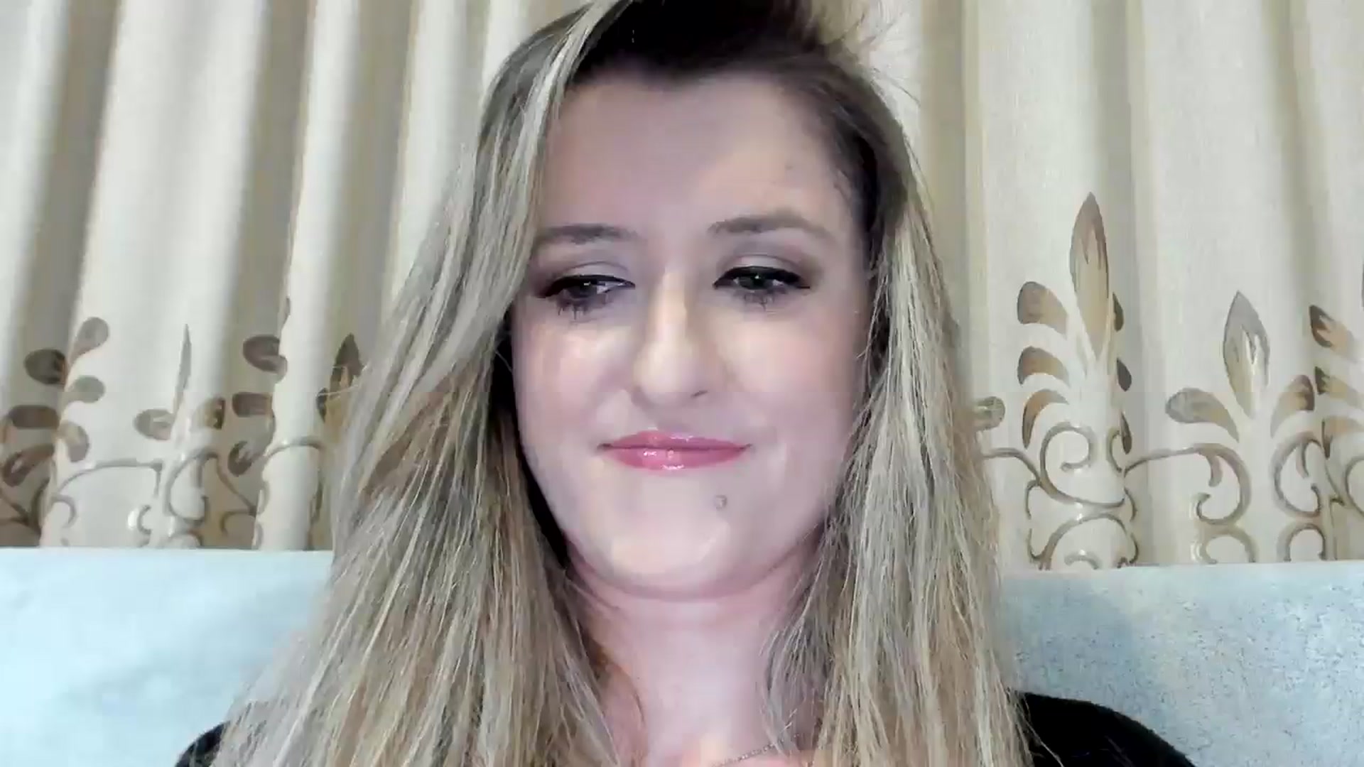 Gallery image thumbnail from BestDream's myfreecams stream on, 01/11/2026, 24:32 image 18 of 20