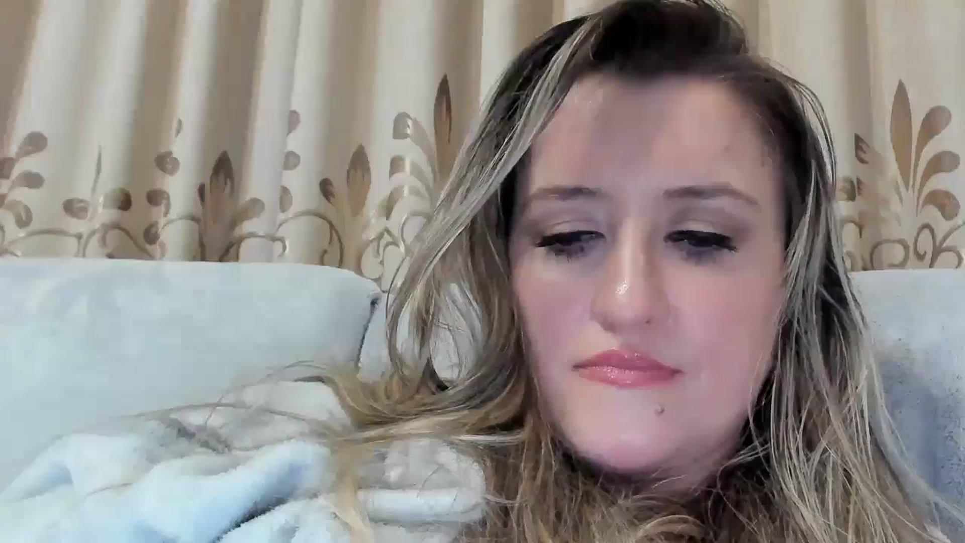 Gallery image thumbnail from BestDream's myfreecams stream on, 01/13/2026, 24:58 image 5 of 20