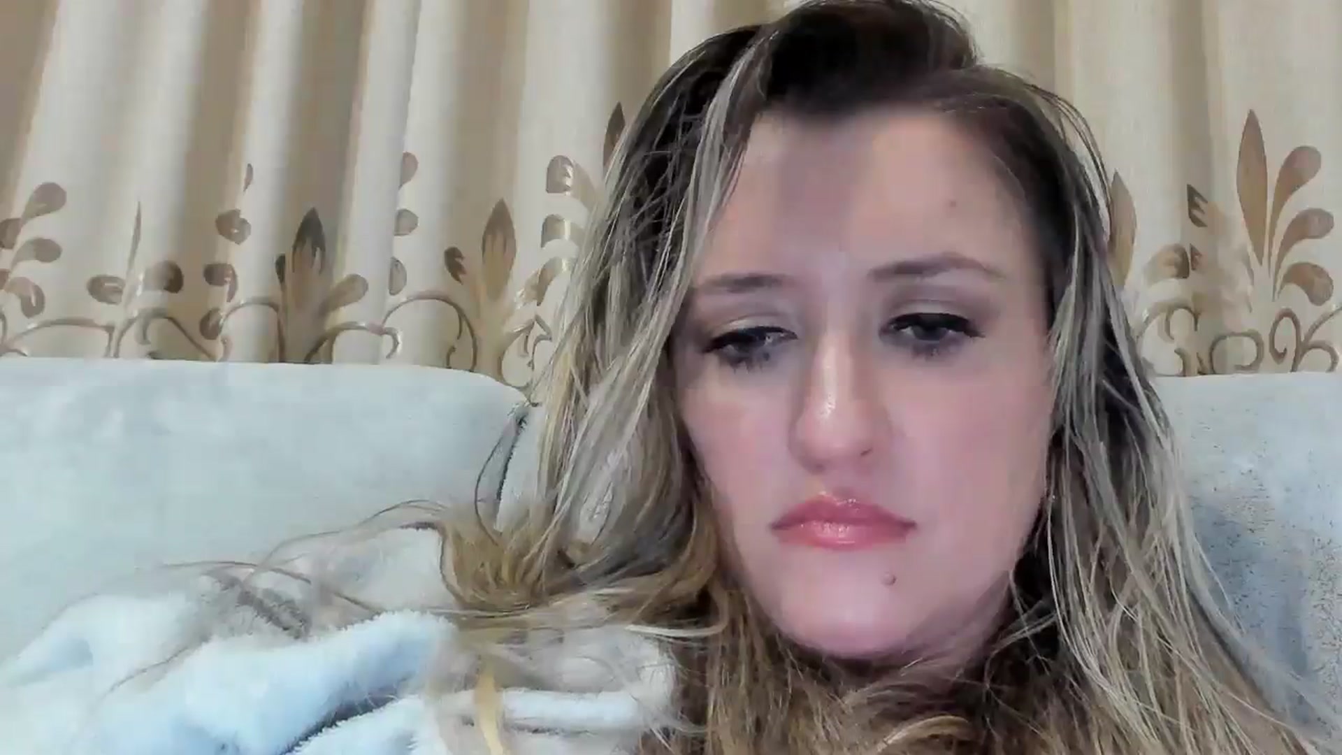 Gallery image thumbnail from BestDream's myfreecams stream on, 01/13/2026, 24:58 image 12 of 20