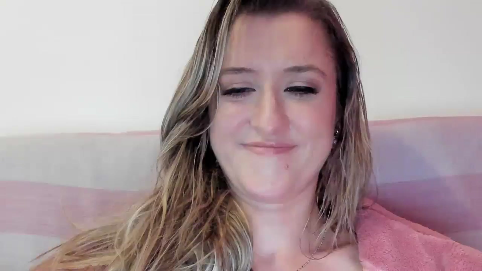 Gallery image thumbnail from BestDream's myfreecams stream on, 01/17/2026, 11:23 image 3 of 20