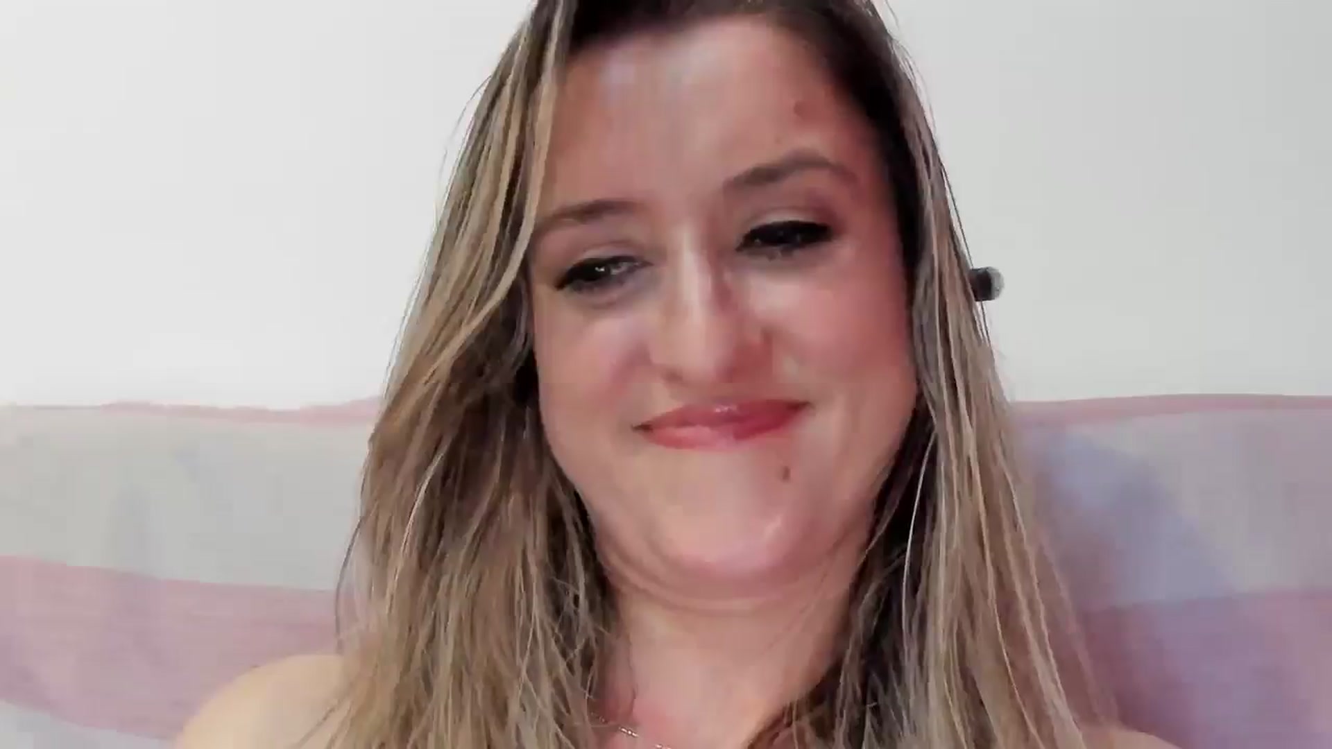 Gallery image thumbnail from BestDream's myfreecams stream on, 01/18/2026, 01:51 image 5 of 20