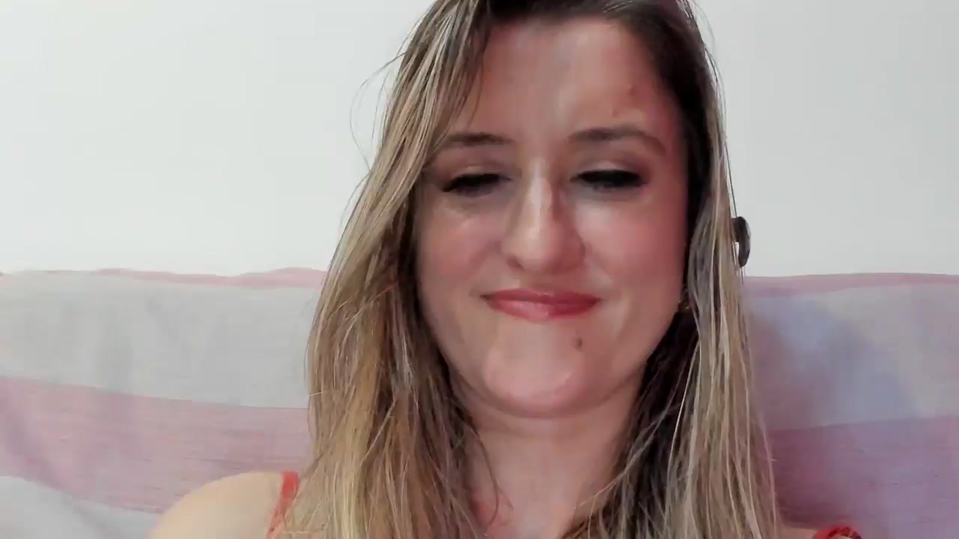Gallery image thumbnail from BestDream's myfreecams stream on, 01/18/2026, 01:51 image 13 of 20