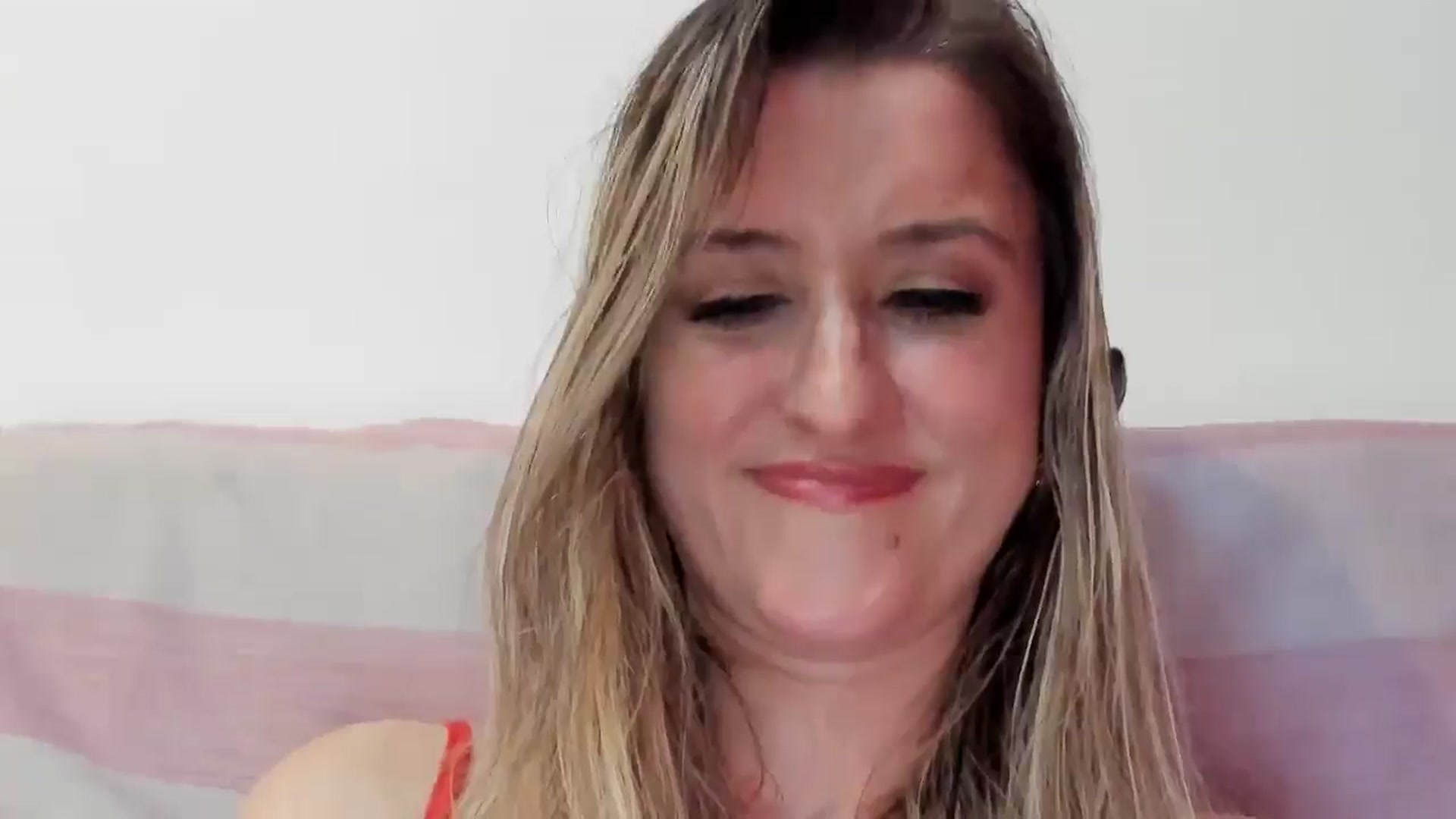 Gallery image thumbnail from BestDream's myfreecams stream on, 01/18/2026, 01:51 image 16 of 20