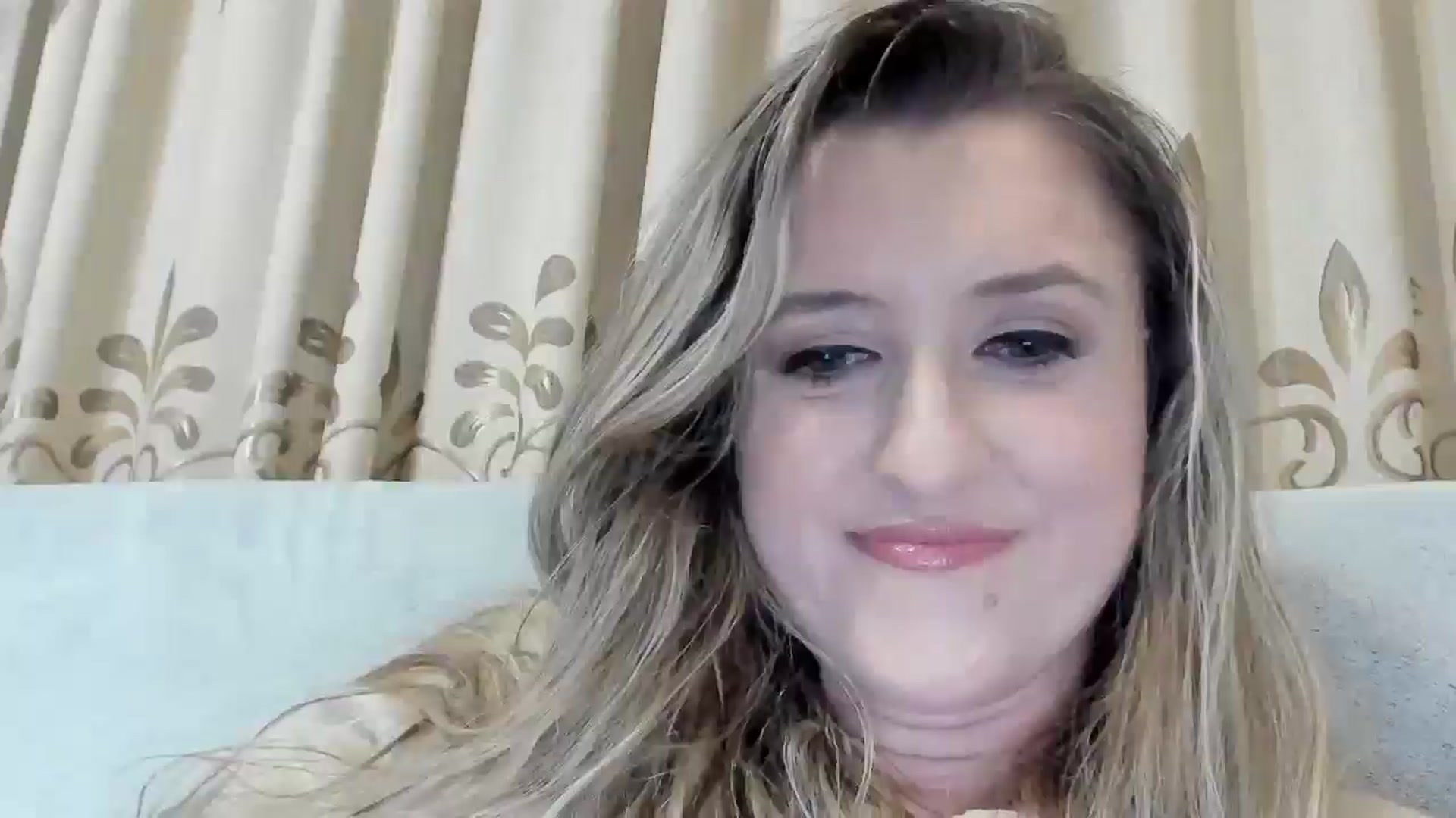 Gallery image thumbnail from BestDream's myfreecams stream on, 01/27/2026, 24:24 image 12 of 20