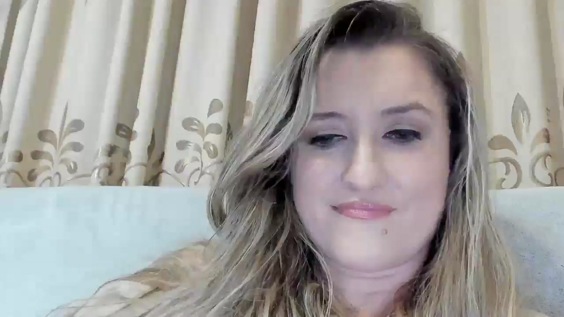 Gallery image thumbnail from BestDream's myfreecams stream on, 01/27/2026, 24:24 image 13 of 20