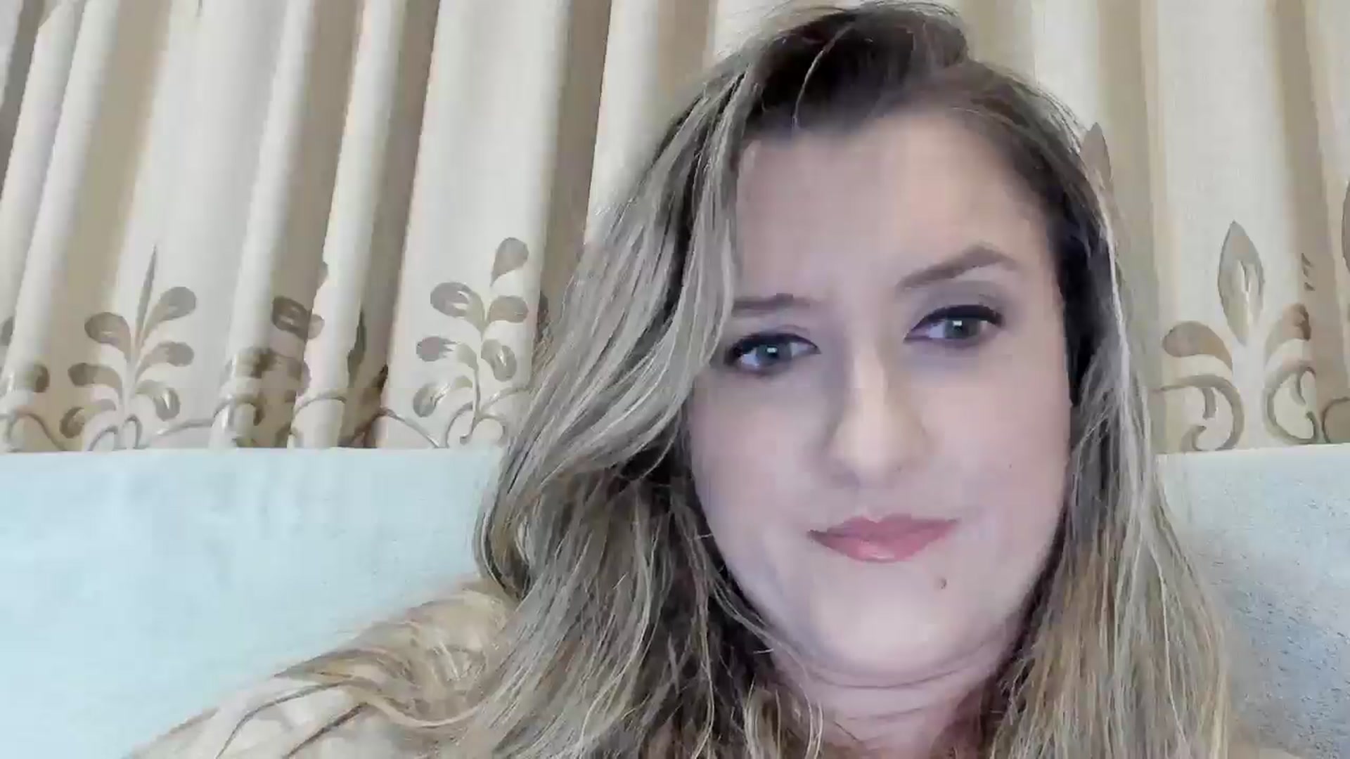 Gallery image thumbnail from BestDream's myfreecams stream on, 01/27/2026, 24:24 image 16 of 20