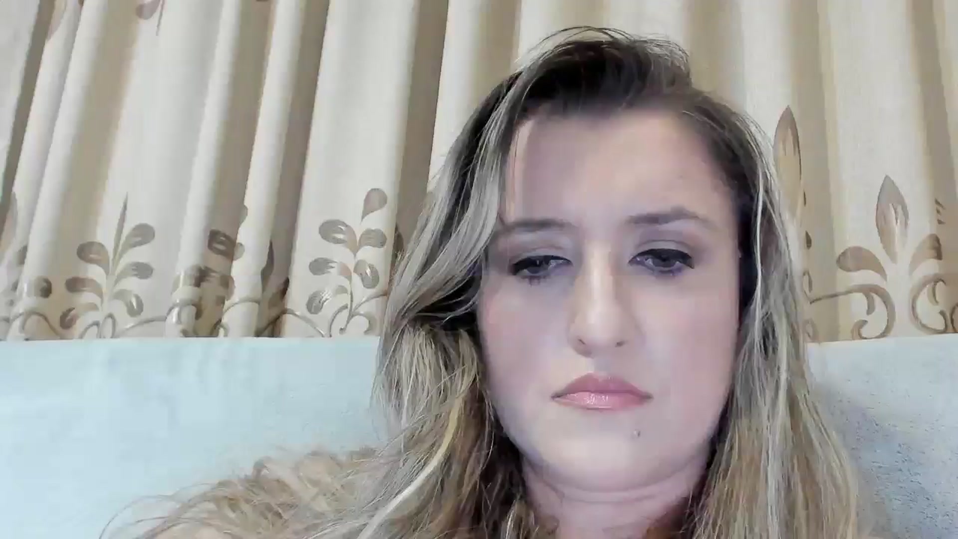 Gallery image thumbnail from BestDream's myfreecams stream on, 01/27/2026, 24:24 image 4 of 20