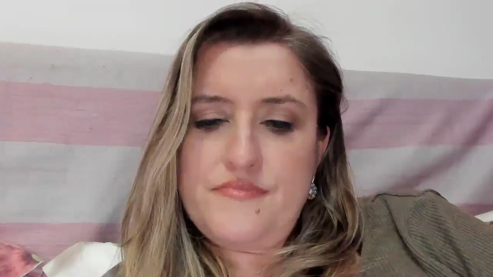 Gallery image thumbnail from BestDream's myfreecams stream on, 01/28/2026, 24:05 image 11 of 20