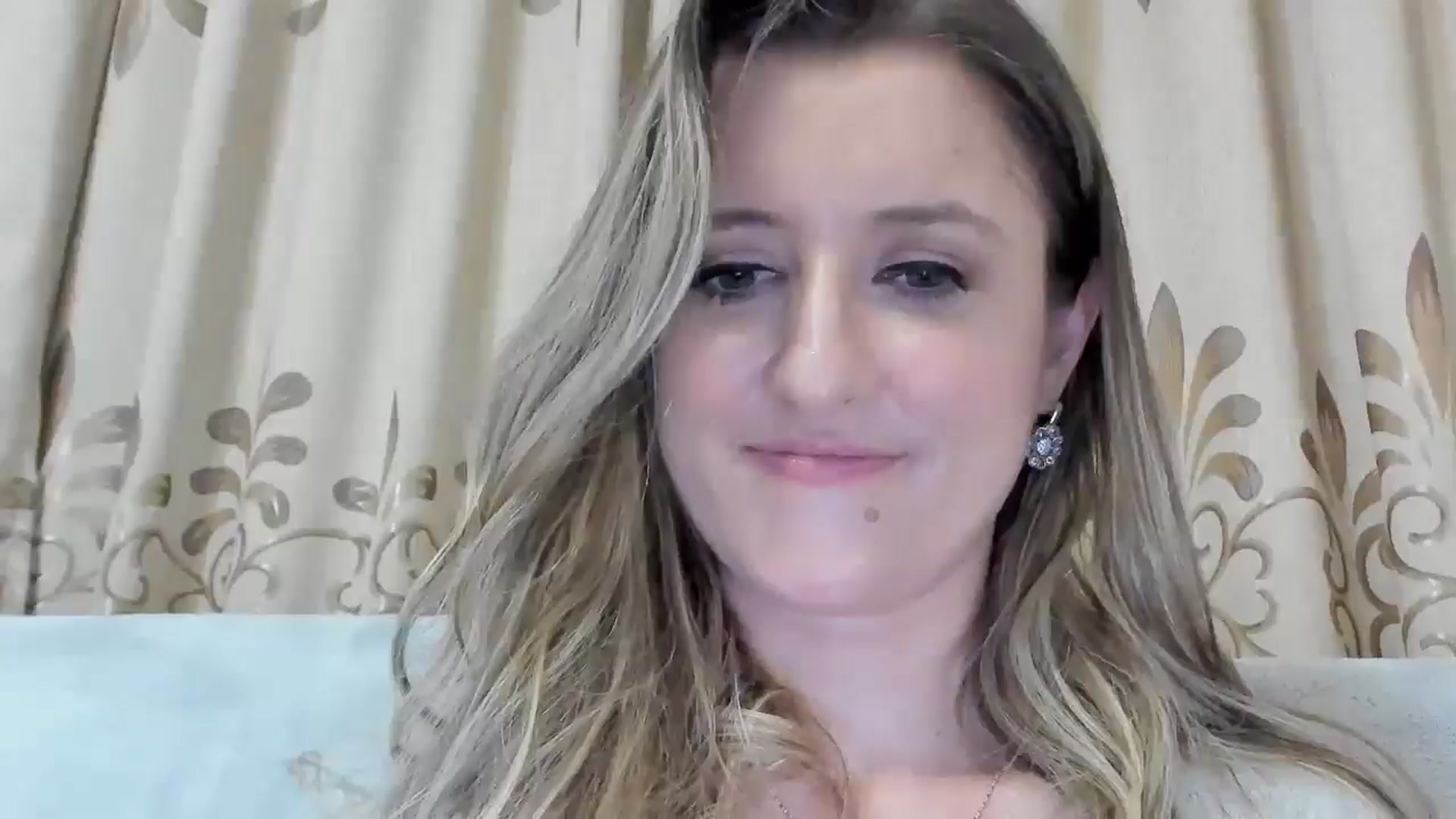 Gallery image thumbnail from BestDream's myfreecams stream on, 02/01/2026, 23:13 image 18 of 20
