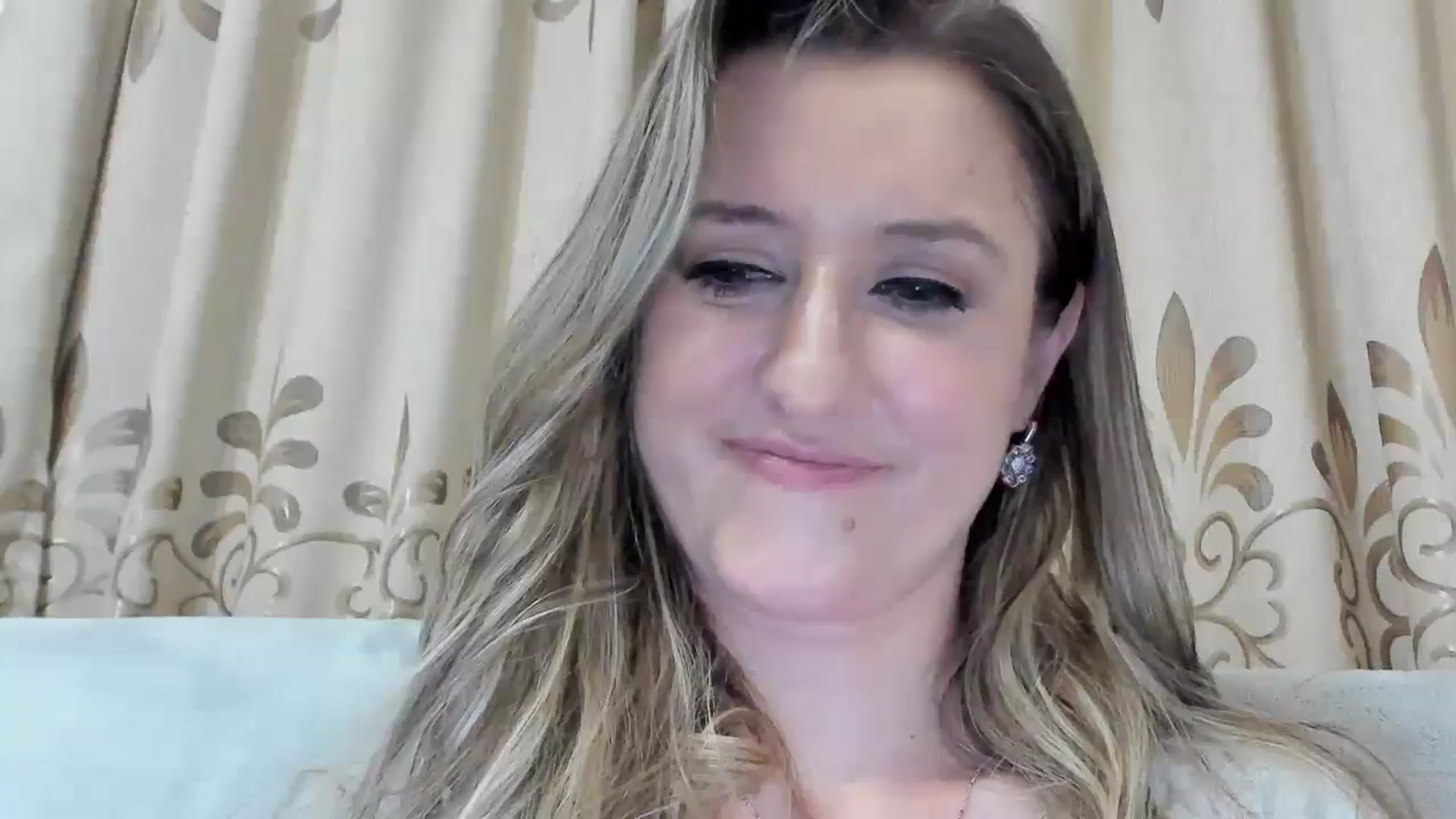 Gallery image thumbnail from BestDream's myfreecams stream on, 02/01/2026, 23:13 image 15 of 20
