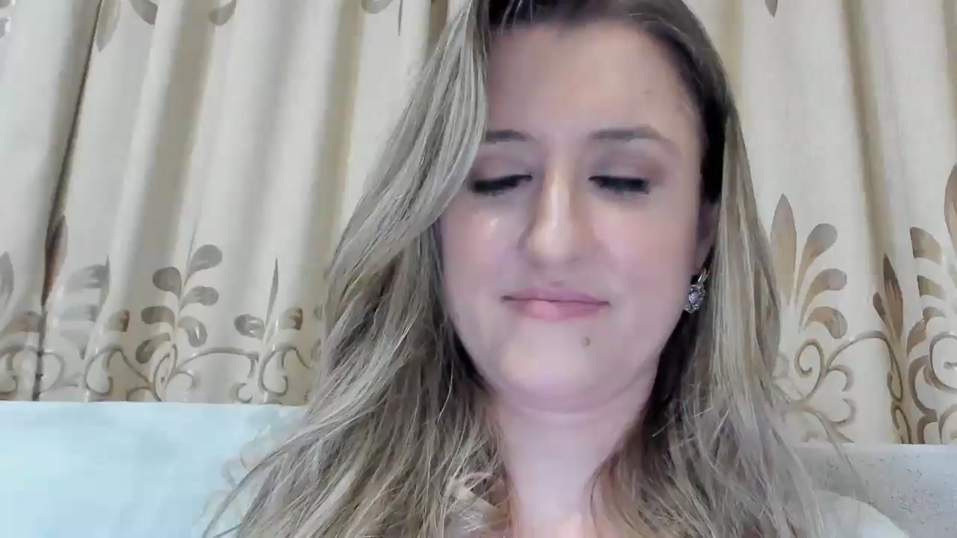 Gallery image thumbnail from BestDream's myfreecams stream on, 02/01/2026, 23:13 image 11 of 20