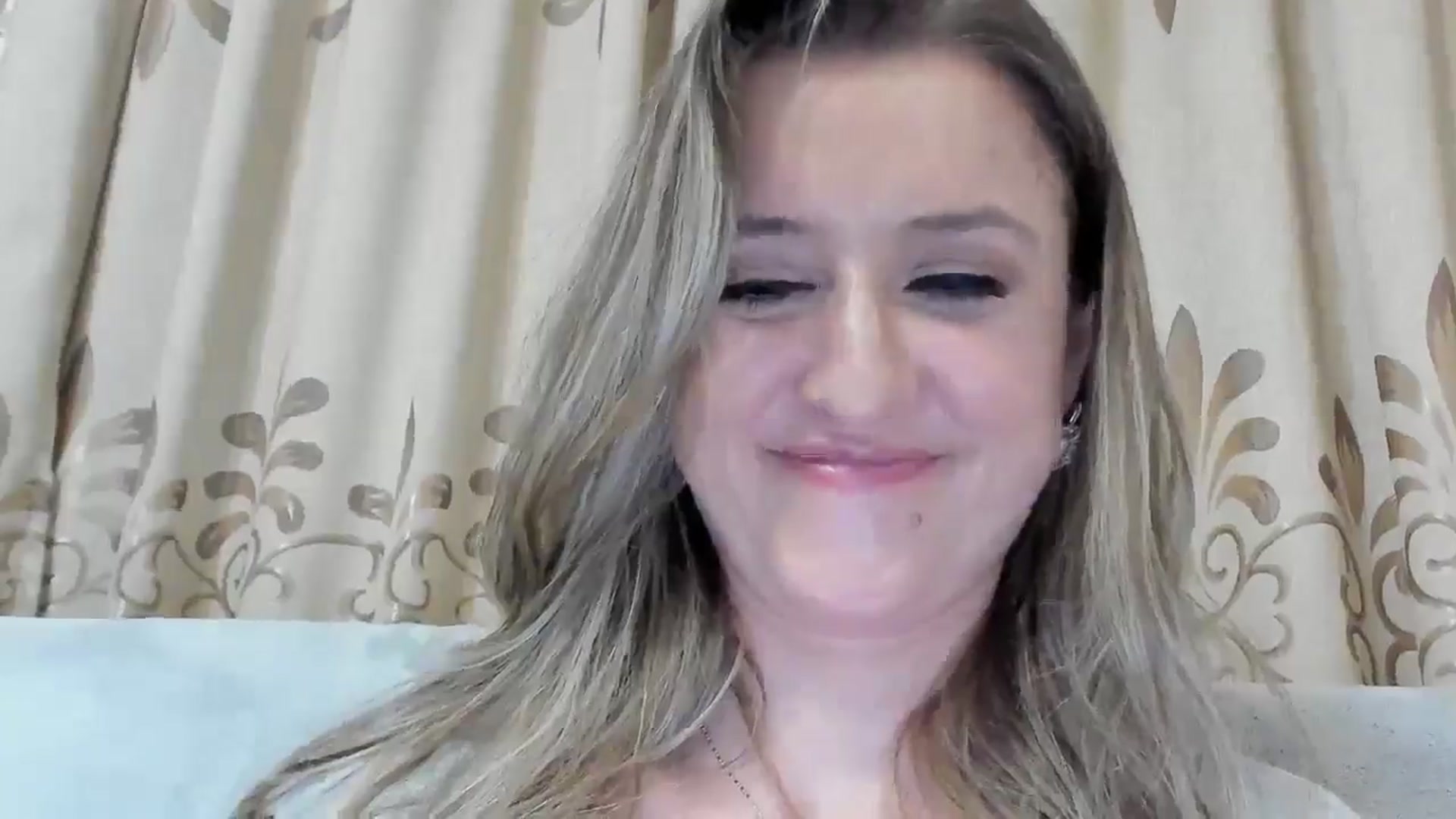 Gallery image thumbnail from BestDream's myfreecams stream on, 02/01/2026, 23:13 image 10 of 20