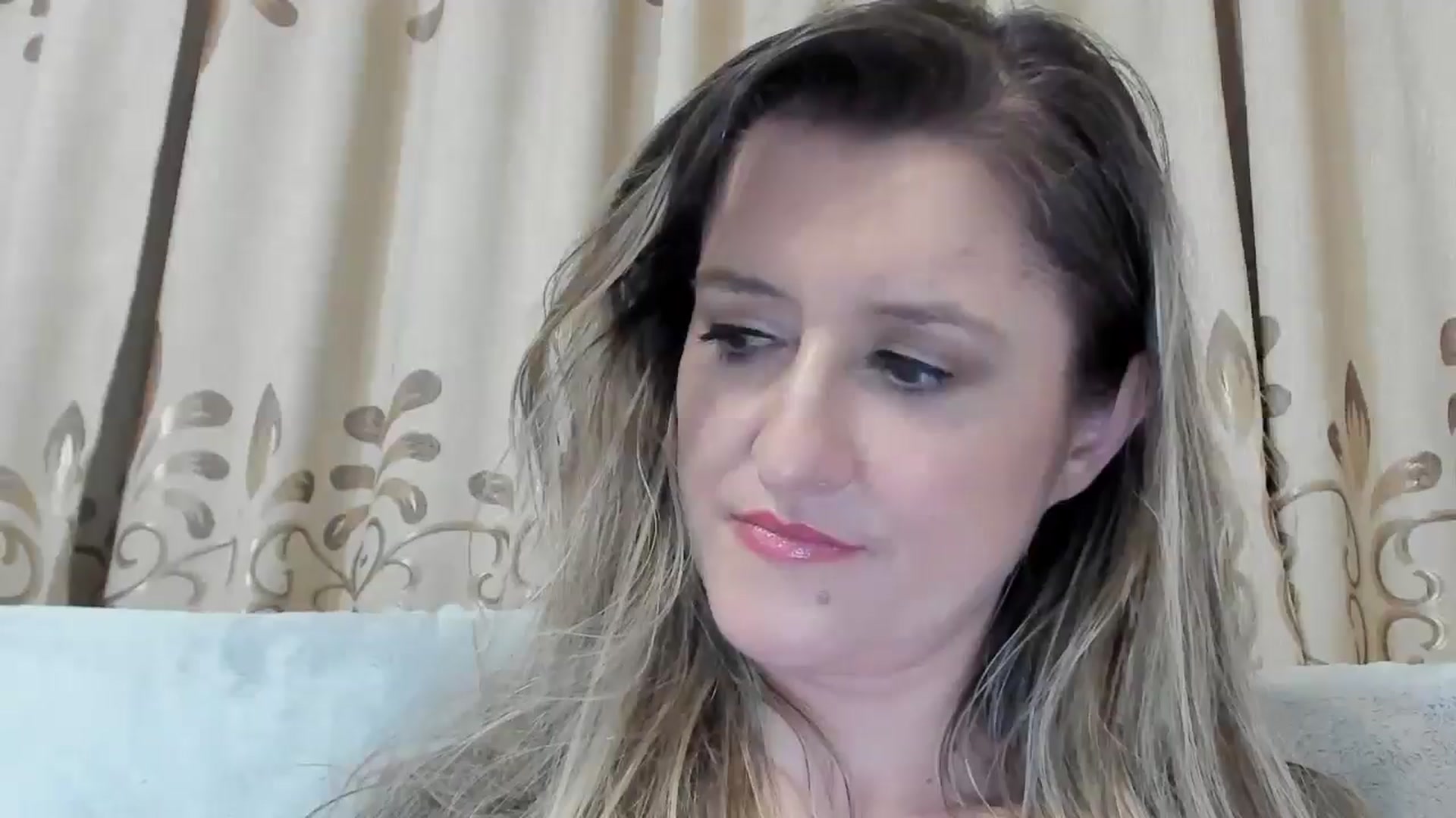 Gallery image thumbnail from BestDream's myfreecams stream on, 02/03/2026, 22:40 image 17 of 20