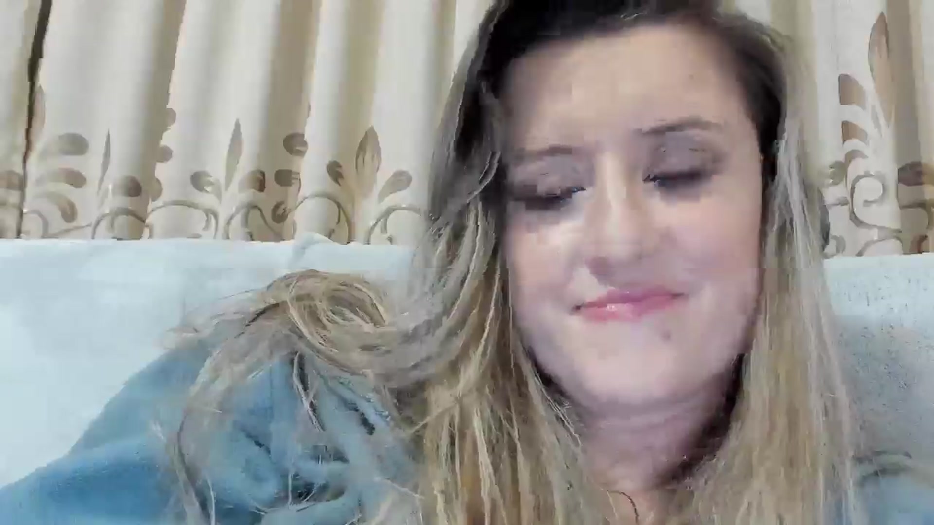 Gallery image thumbnail from BestDream's myfreecams stream on, 02/06/2026, 01:01 image 13 of 20