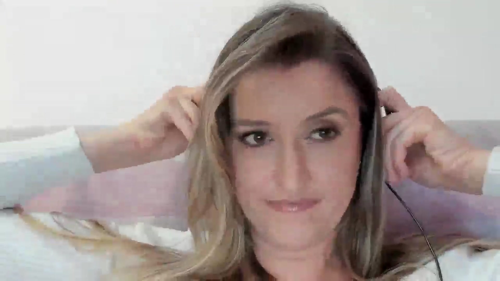 Gallery image thumbnail from BestDream's myfreecams stream on, 02/12/2026, 24:01 image 11 of 20