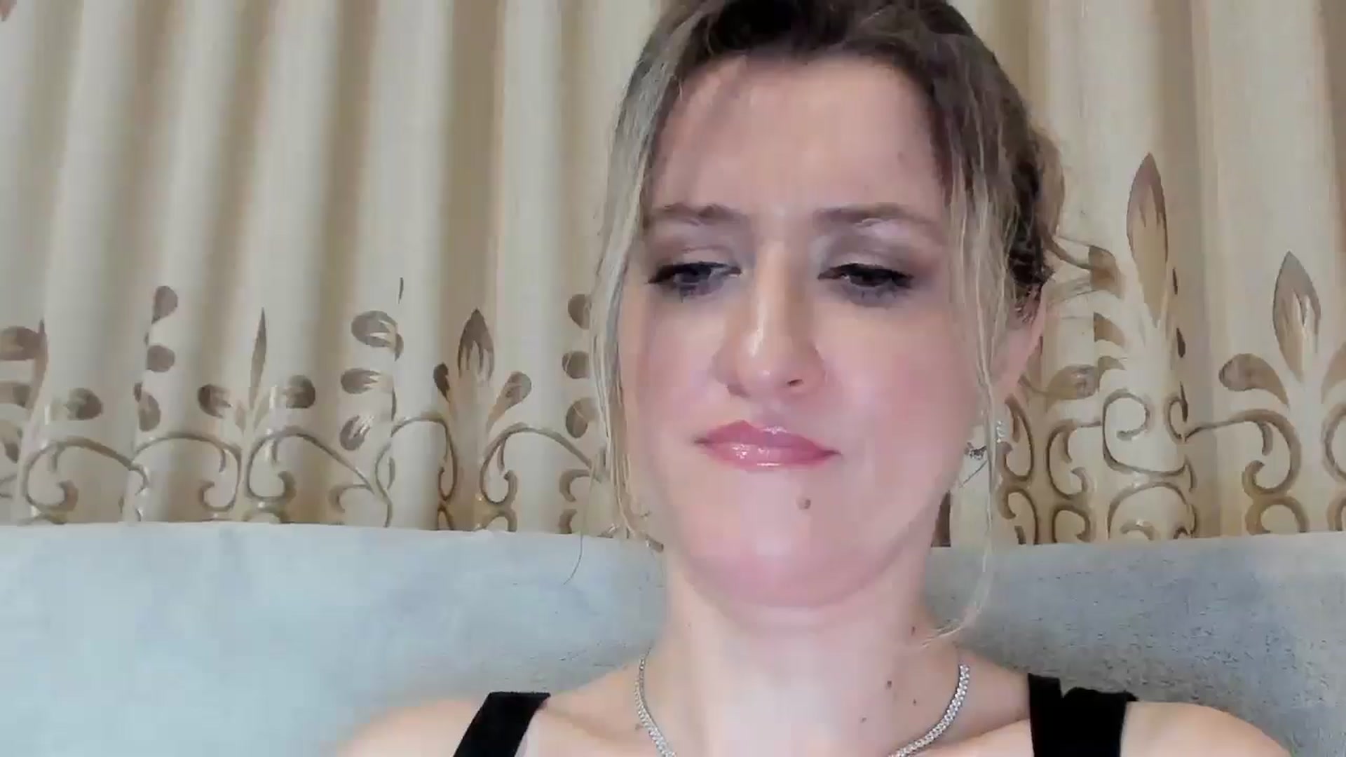 Gallery image thumbnail from BestDream's myfreecams stream on, 02/15/2026, 22:36 image 12 of 20