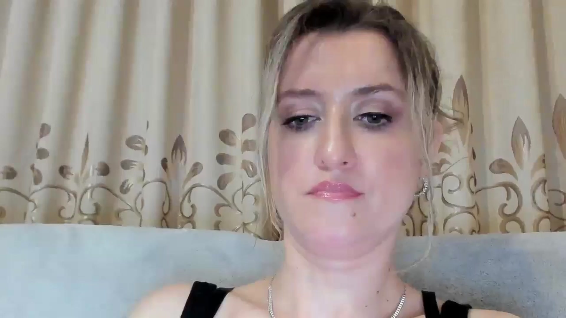 Gallery image thumbnail from BestDream's myfreecams stream on, 02/15/2026, 22:36 image 4 of 20