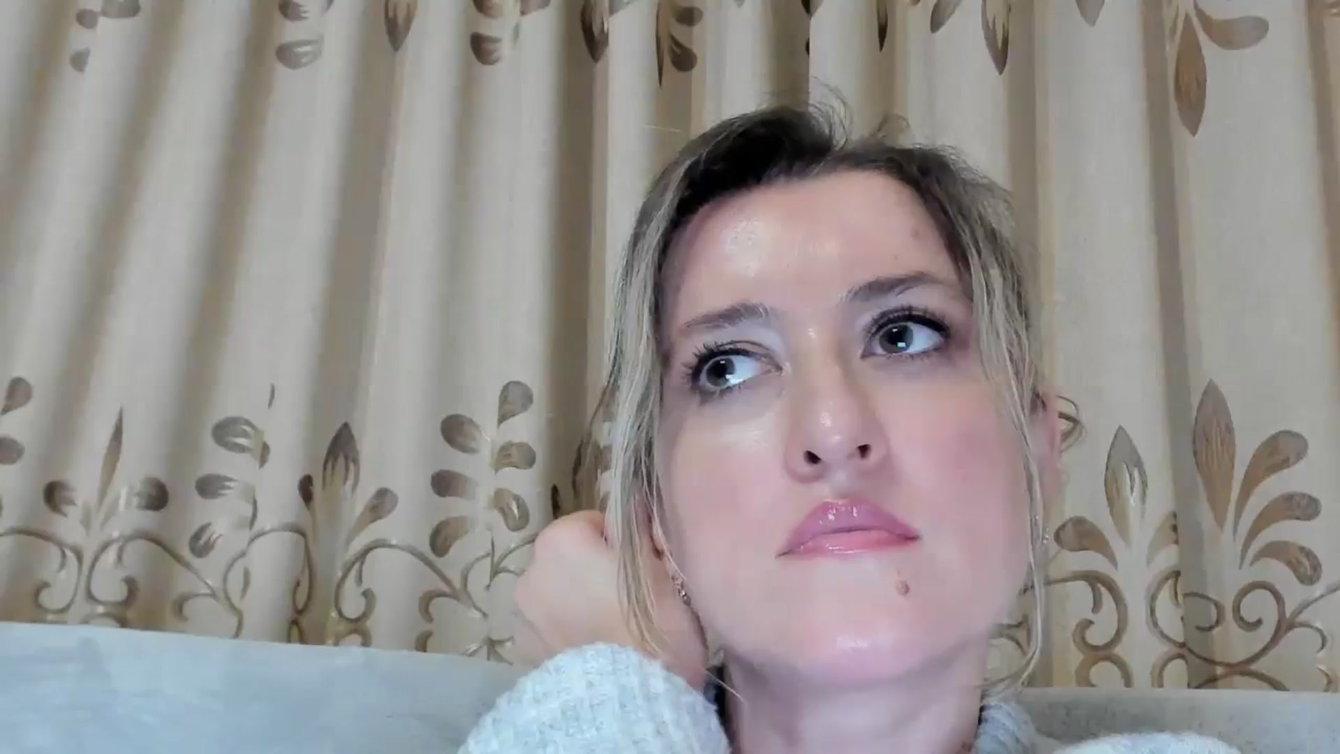 Gallery image thumbnail from BestDream's myfreecams stream on, 02/15/2026, 22:56 image 1 of 20