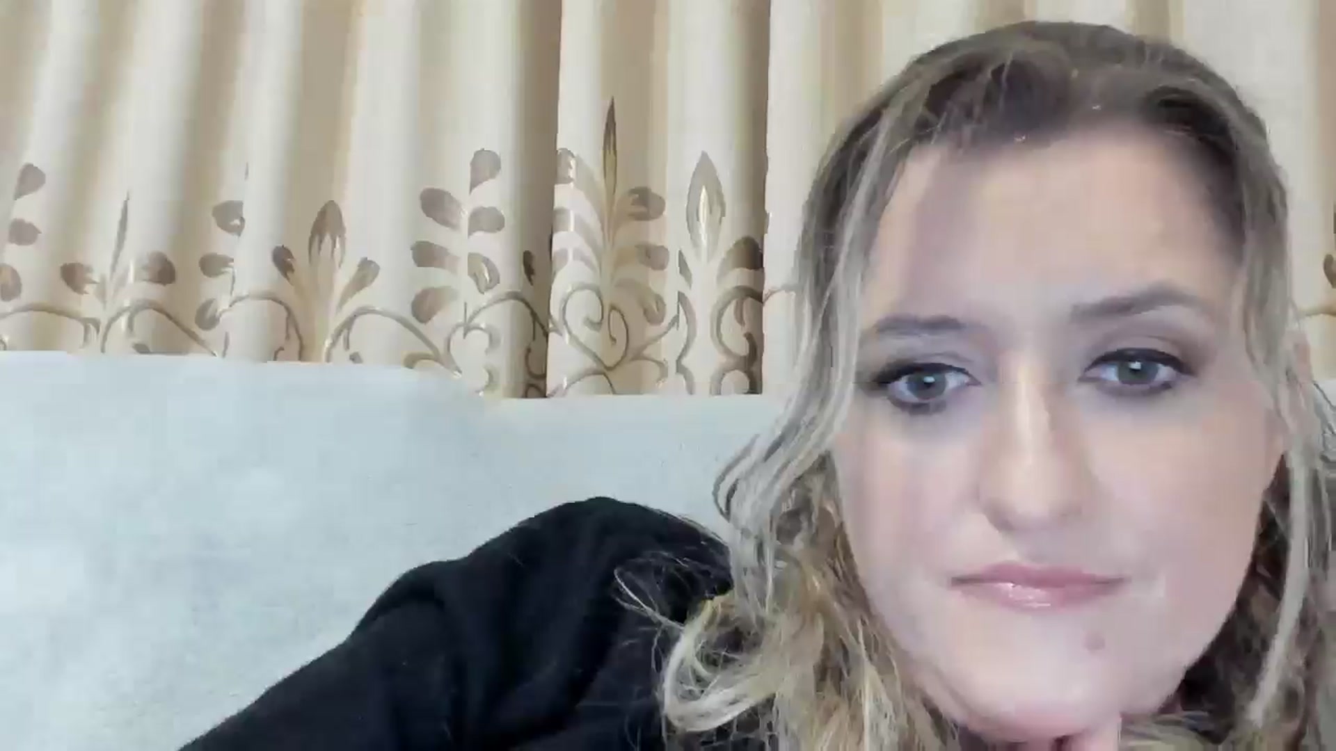 Gallery image thumbnail from BestDream's myfreecams stream on, 02/16/2026, 23:36 image 17 of 20