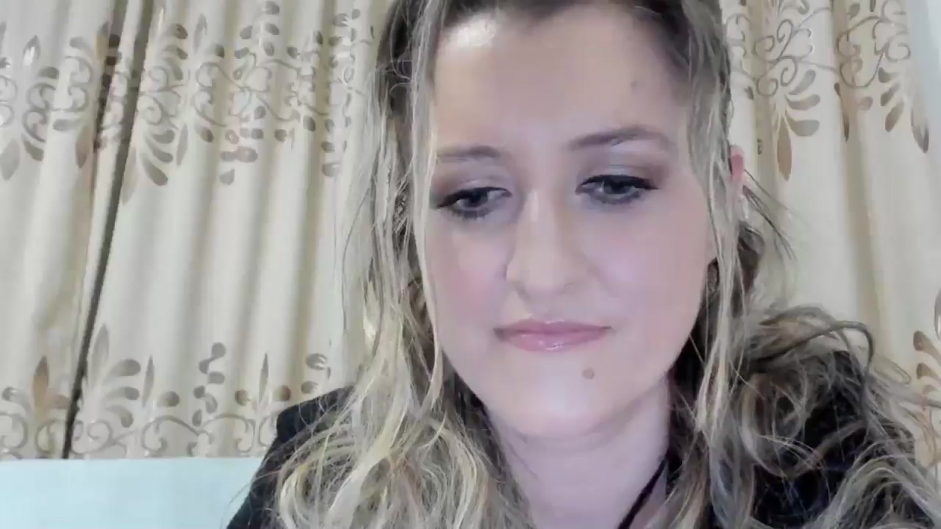 Gallery image thumbnail from BestDream's myfreecams stream on, 02/17/2026, 24:33 image 17 of 20