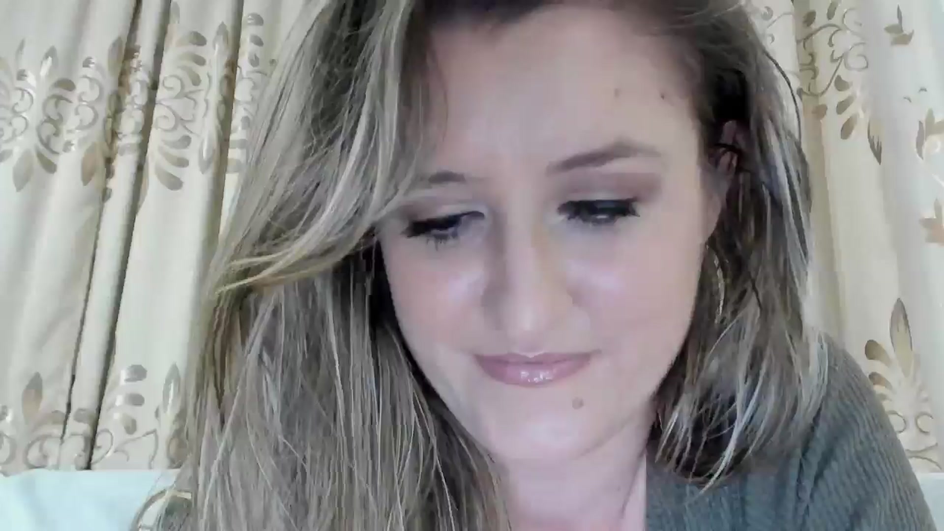 Gallery image thumbnail from BestDream's myfreecams stream on, 02/17/2026, 22:58 image 17 of 20