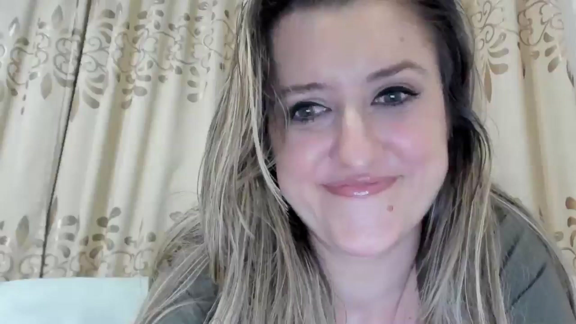Gallery image thumbnail from BestDream's myfreecams stream on, 02/24/2026, 24:00 image 14 of 20