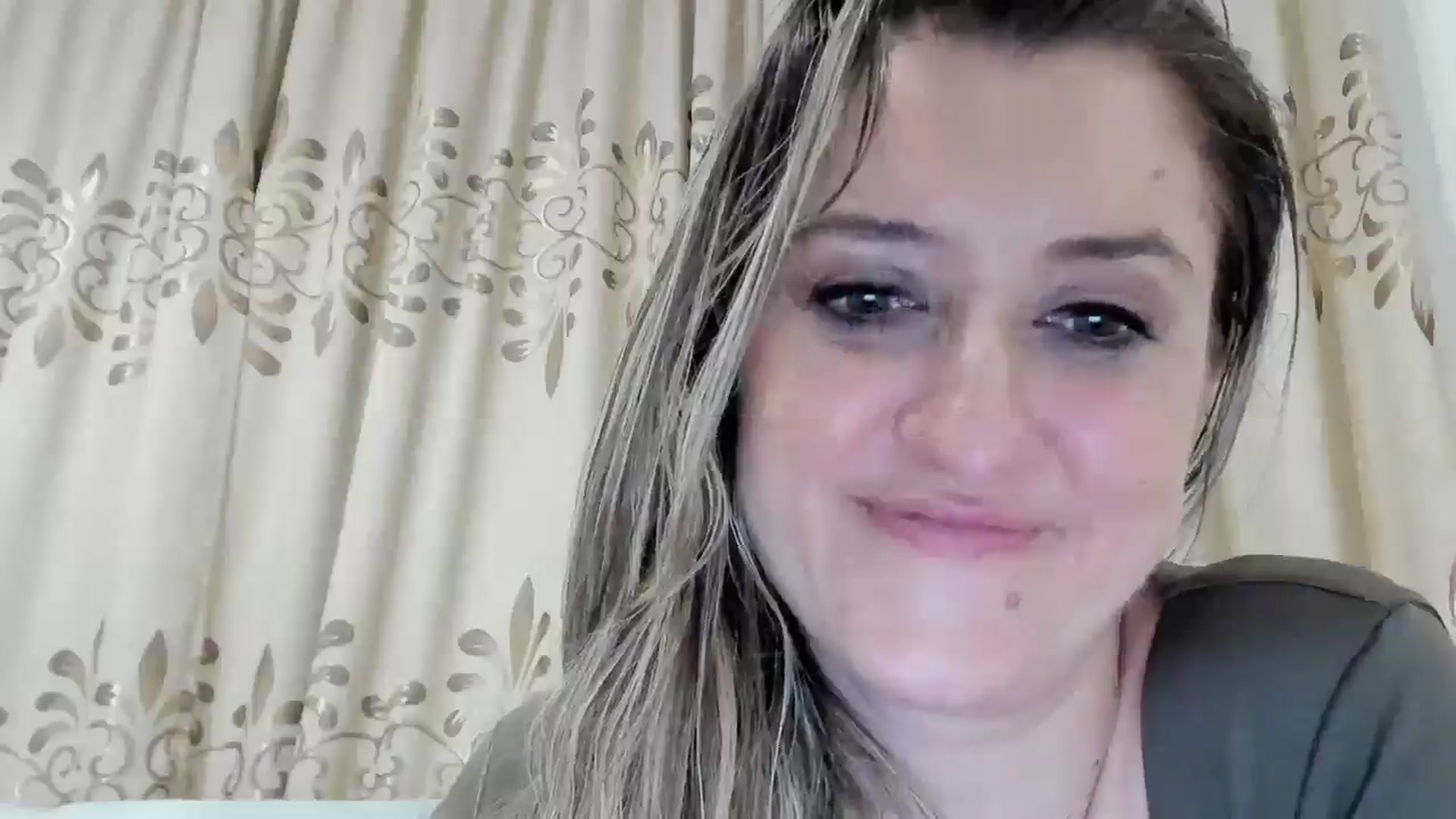 Gallery image thumbnail from BestDream's myfreecams stream on, 03/01/2026, 02:33 image 19 of 20