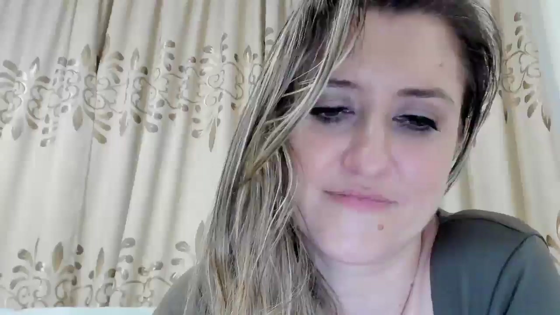 Gallery image thumbnail from BestDream's myfreecams stream on, 03/01/2026, 02:33 image 12 of 20