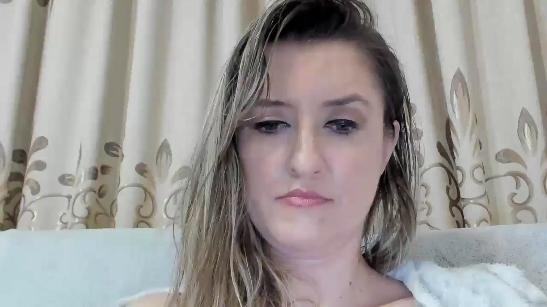 Gallery image thumbnail from BestDream's myfreecams stream on, 03/05/2026, 01:09 image 17 of 20