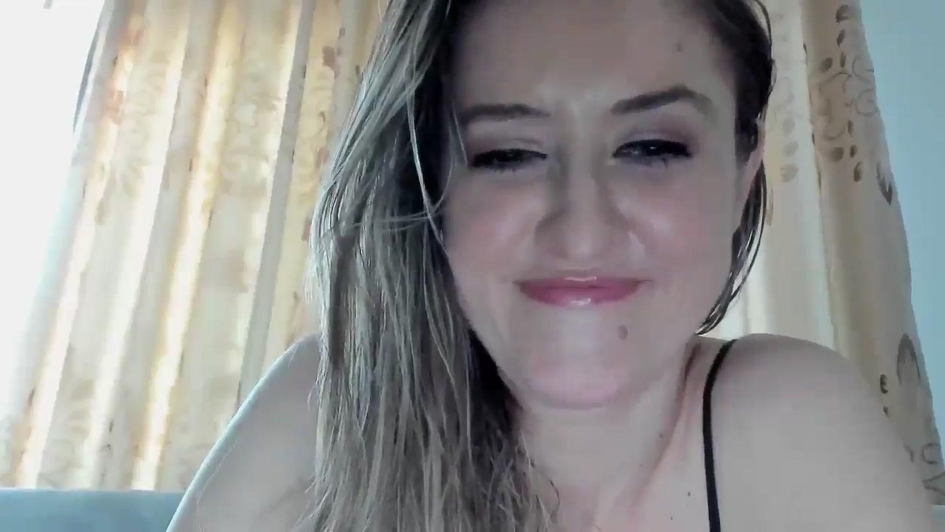 Gallery image thumbnail from BestDream's myfreecams stream on, 03/07/2026, 08:00 image 19 of 20