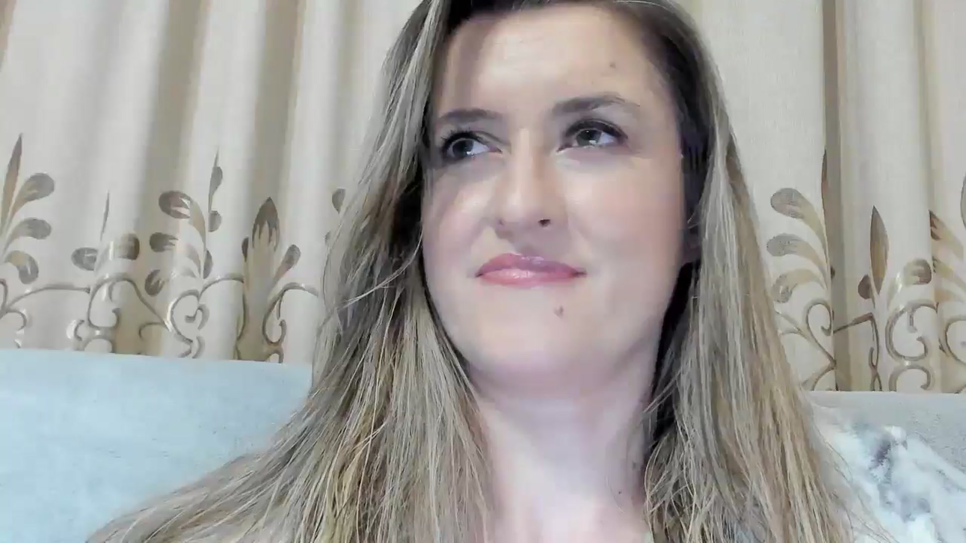 Gallery image thumbnail from BestDream's myfreecams stream on, 03/07/2026, 22:55 image 4 of 20