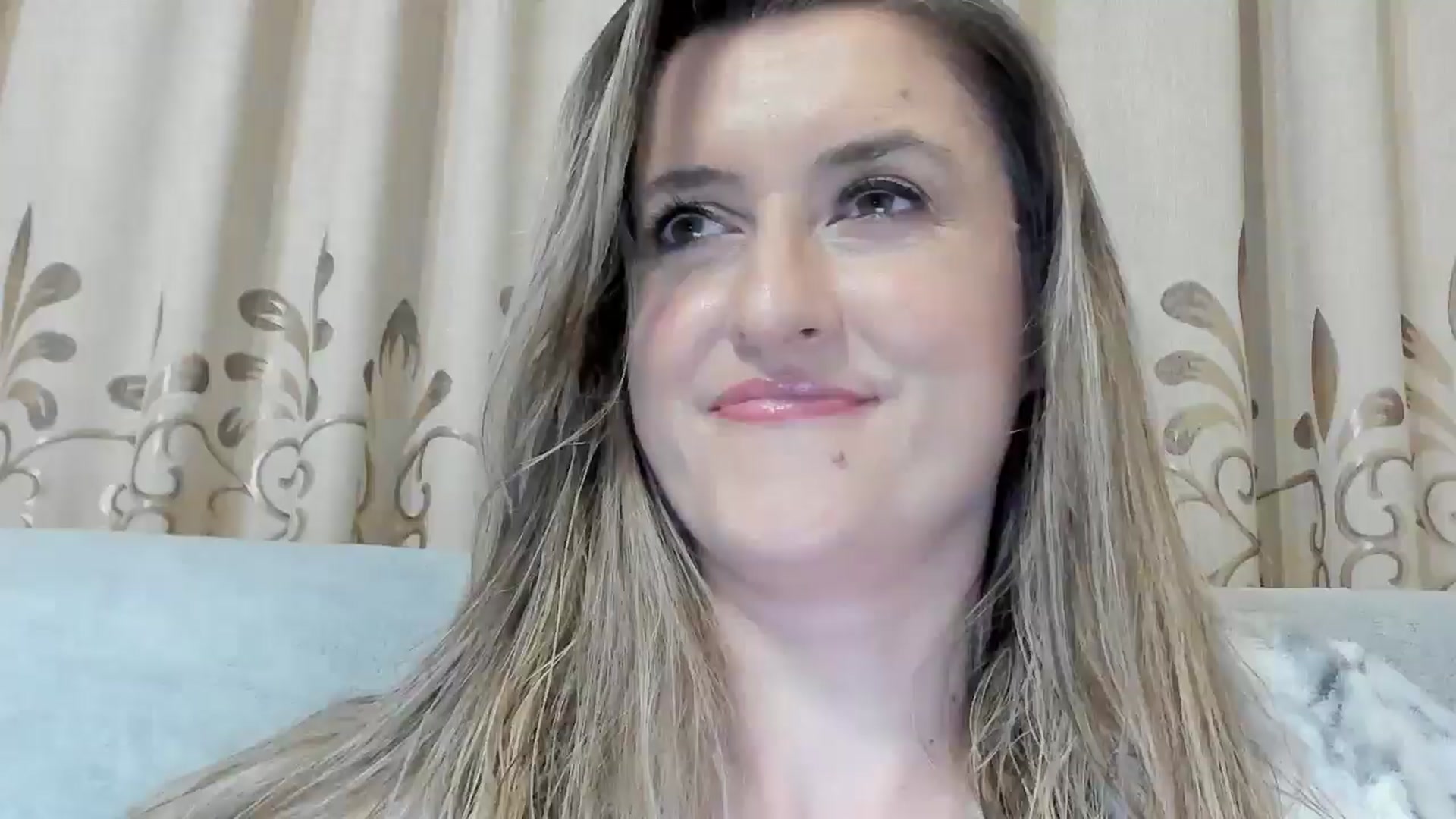 Gallery image thumbnail from BestDream's myfreecams stream on, 03/07/2026, 22:55 image 5 of 20