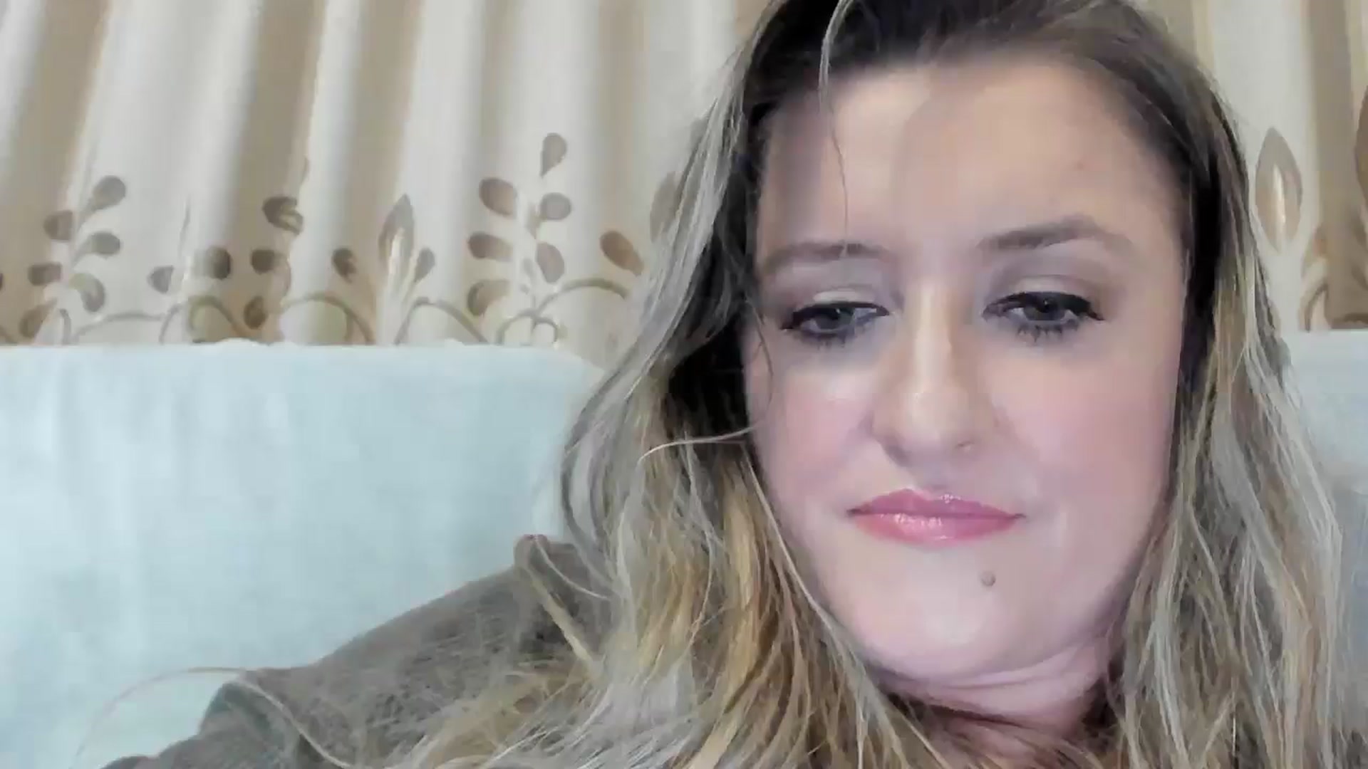 Gallery image thumbnail from BestDream's myfreecams stream on, 03/13/2026, 24:25 image 20 of 20