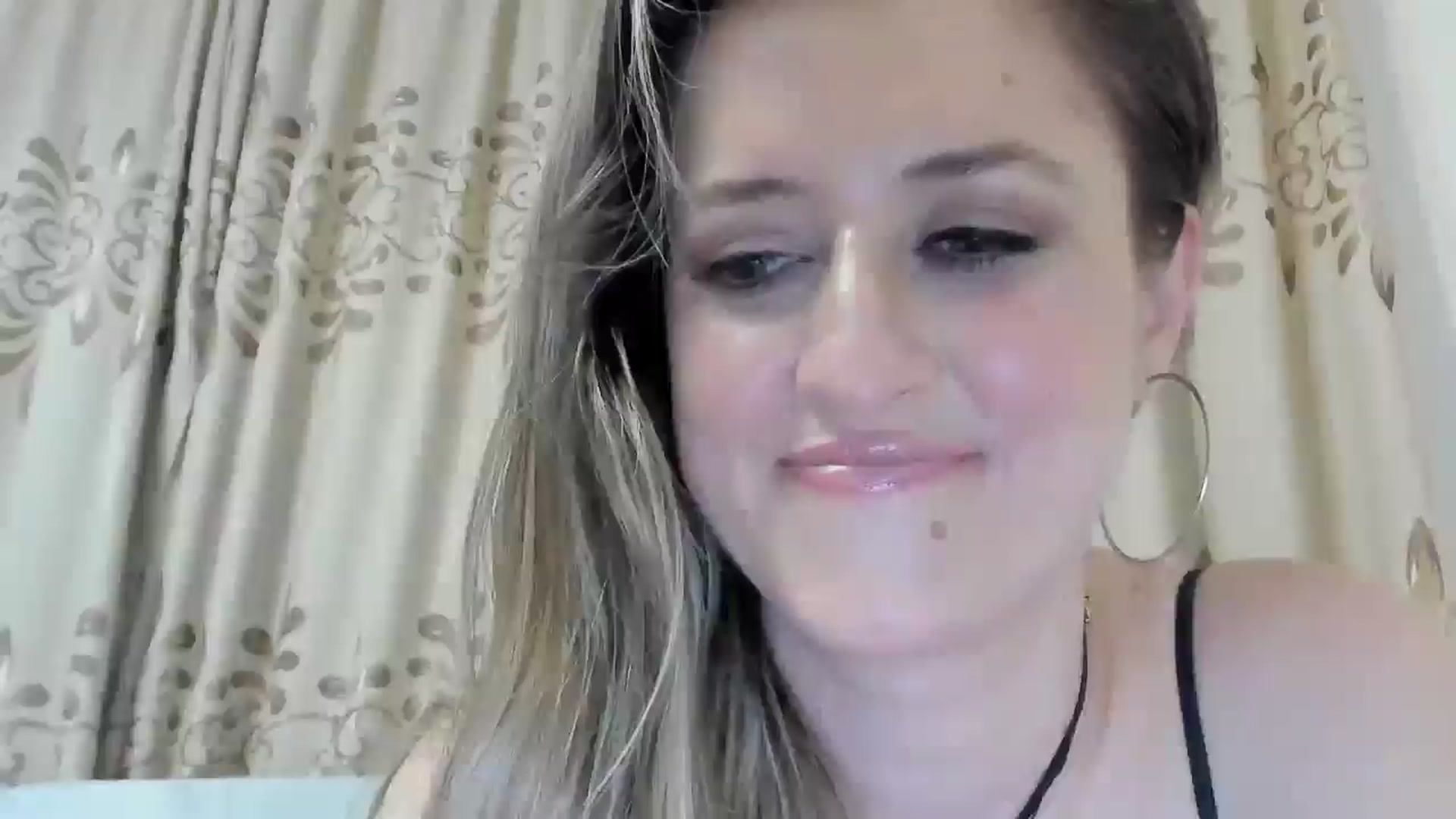 Gallery image thumbnail from BestDream's myfreecams stream on, 03/15/2026, 22:48 image 18 of 20