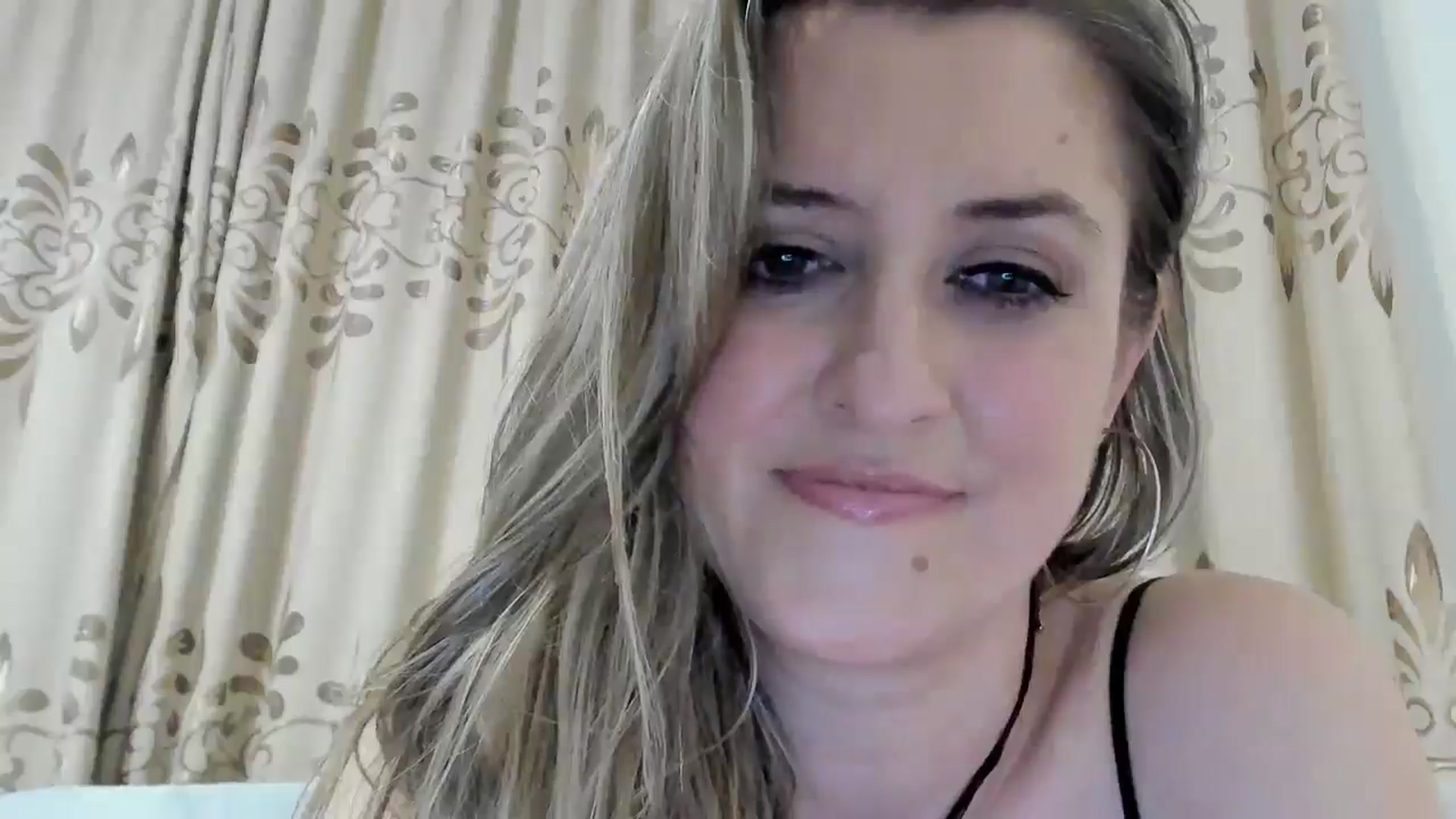 Gallery image thumbnail from BestDream's myfreecams stream on, 03/15/2026, 22:48 image 7 of 20