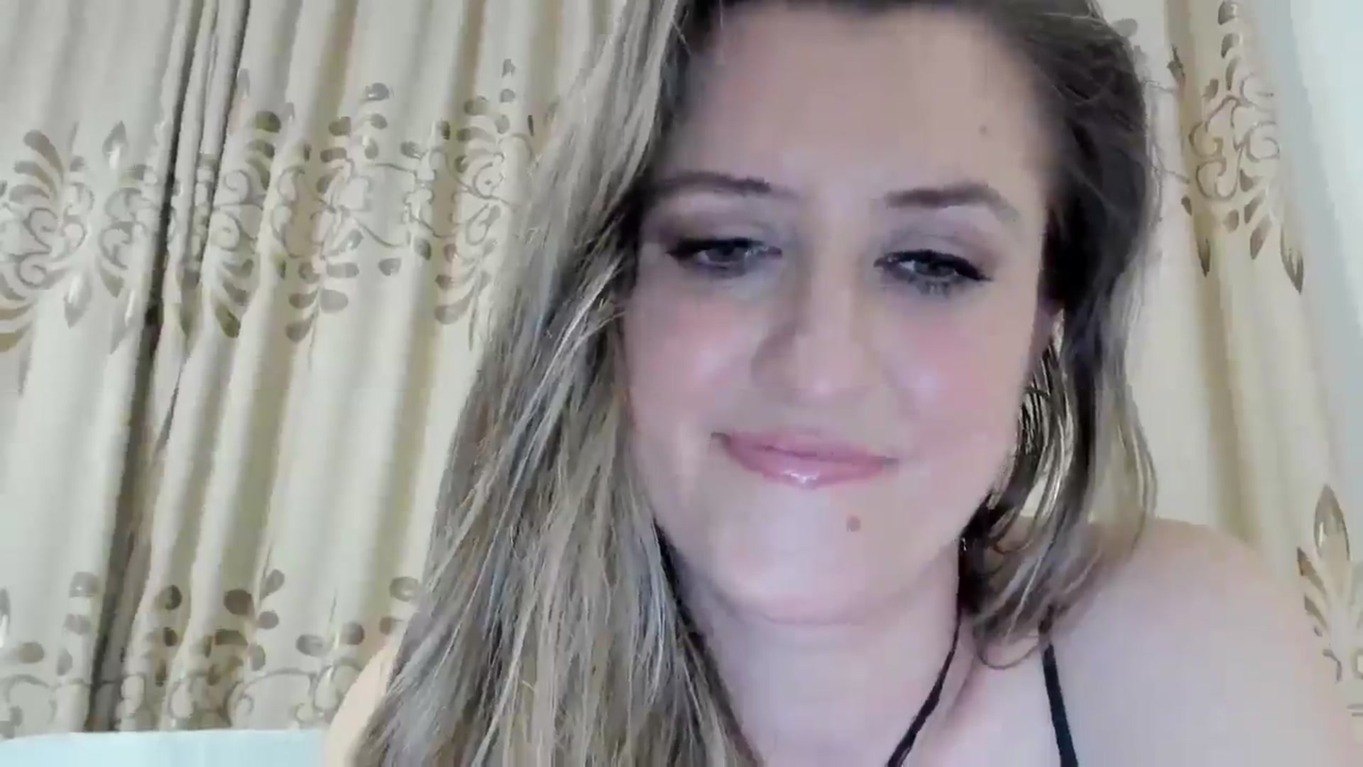 Gallery image thumbnail from BestDream's myfreecams stream on, 03/15/2026, 22:48 image 12 of 20