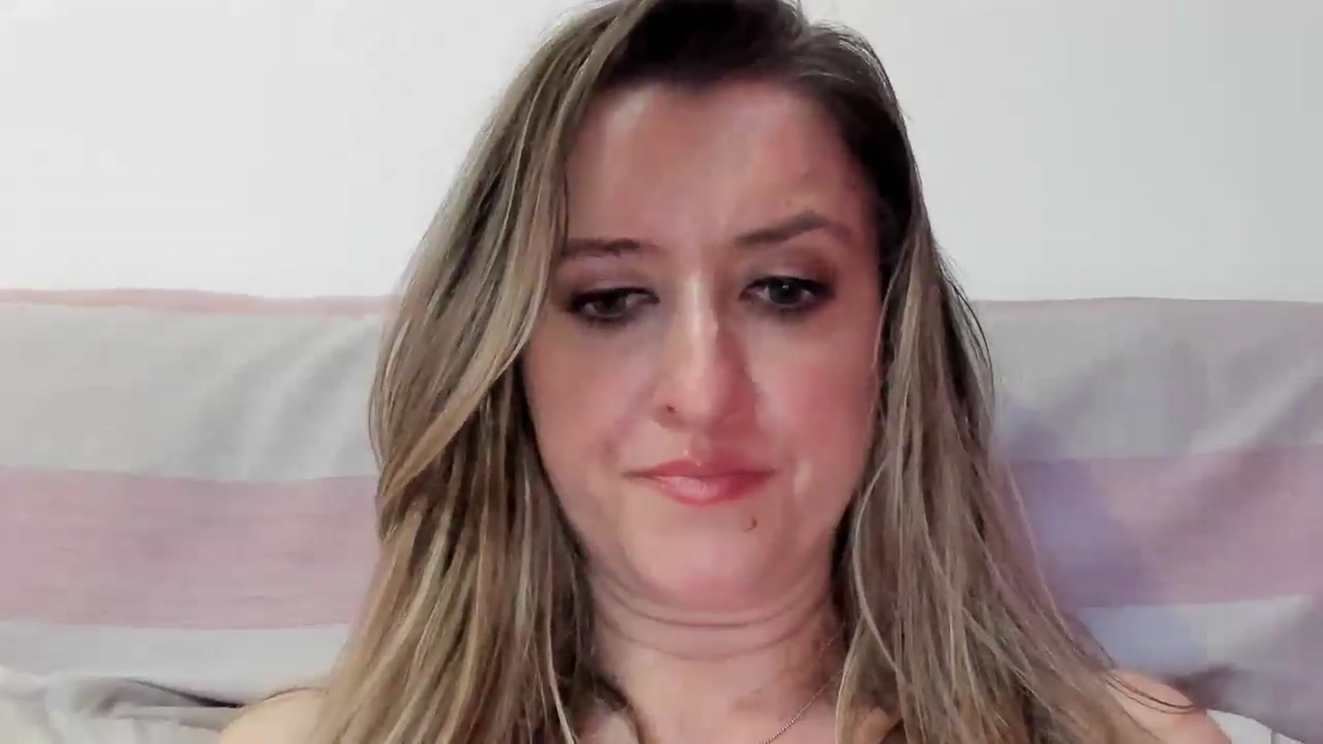 Gallery image thumbnail from BestDream's myfreecams stream on, 03/18/2026, 23:16 image 3 of 20