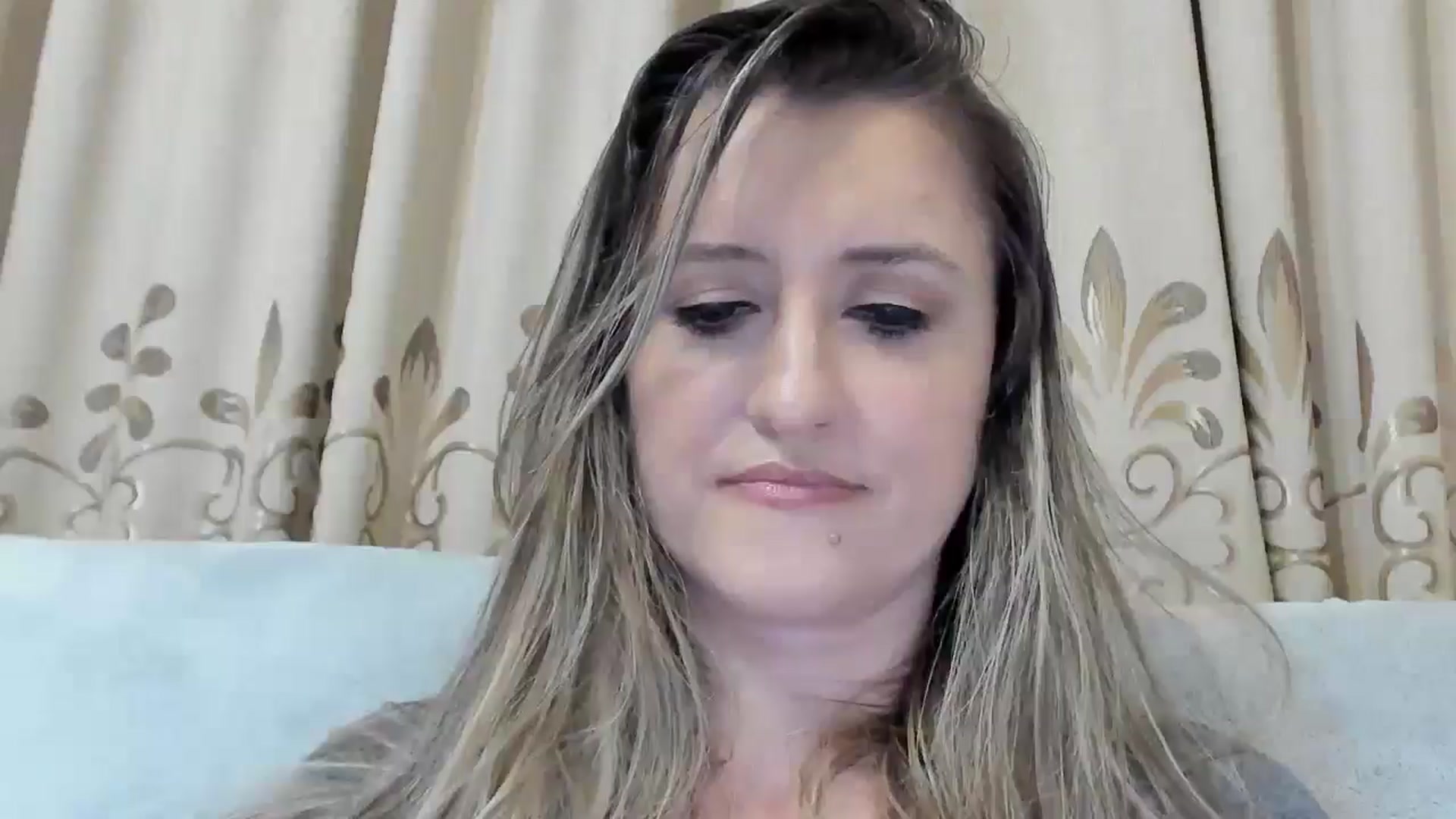 Gallery image thumbnail from BestDream's myfreecams stream on, 03/25/2026, 23:26 image 16 of 20