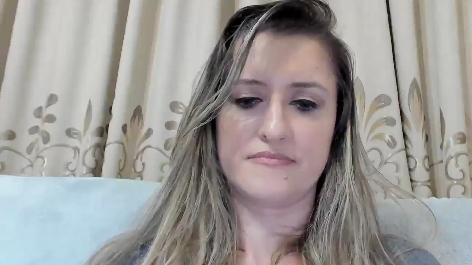 Gallery image thumbnail from BestDream's myfreecams stream on, 03/25/2026, 23:26 image 18 of 20