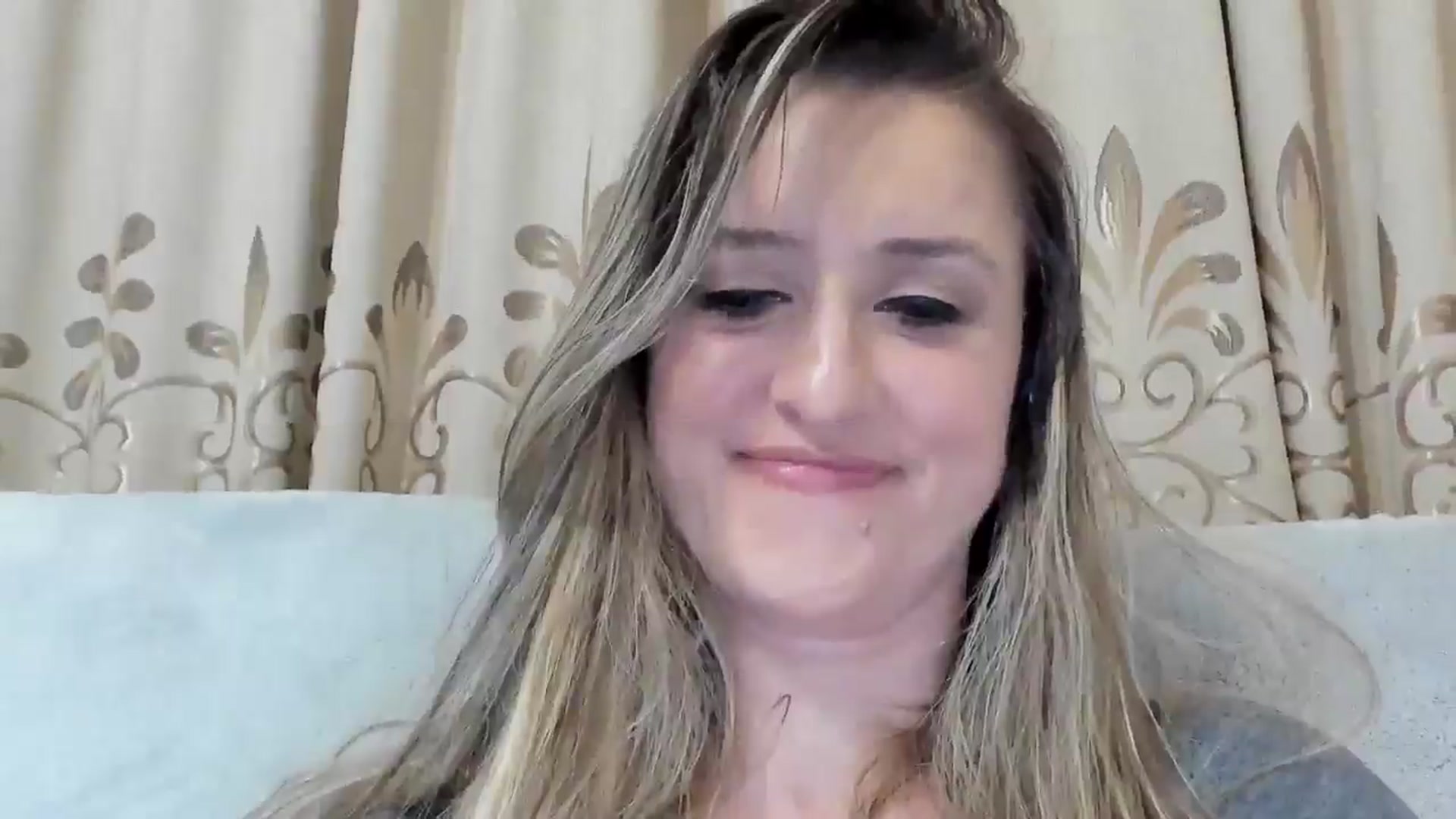 Gallery image thumbnail from BestDream's myfreecams stream on, 03/25/2026, 23:40 image 9 of 20
