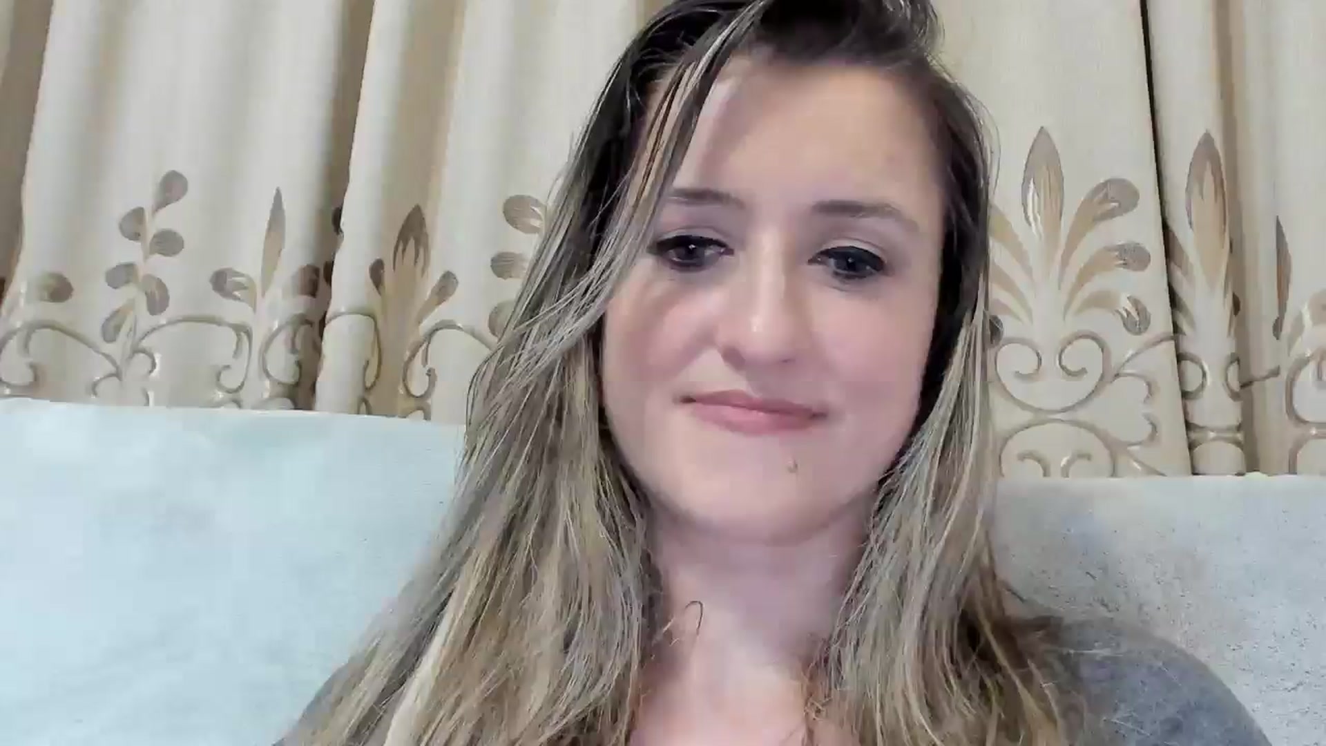 Gallery image thumbnail from BestDream's myfreecams stream on, 03/25/2026, 23:40 image 13 of 20