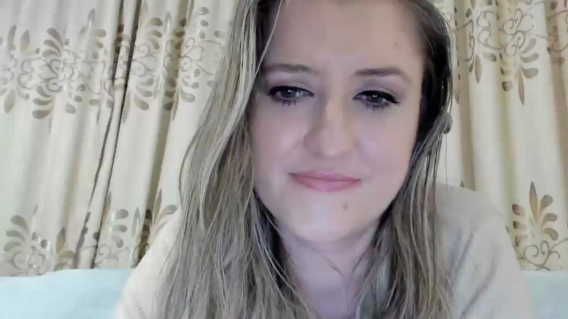 Gallery image thumbnail from BestDream's myfreecams stream on, 03/29/2026, 24:58 image 16 of 20