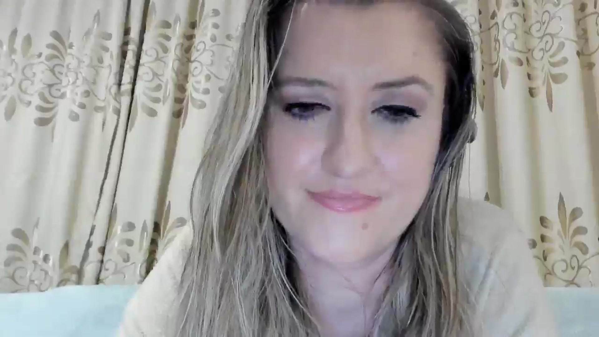 Gallery image thumbnail from BestDream's myfreecams stream on, 03/29/2026, 24:58 image 18 of 20