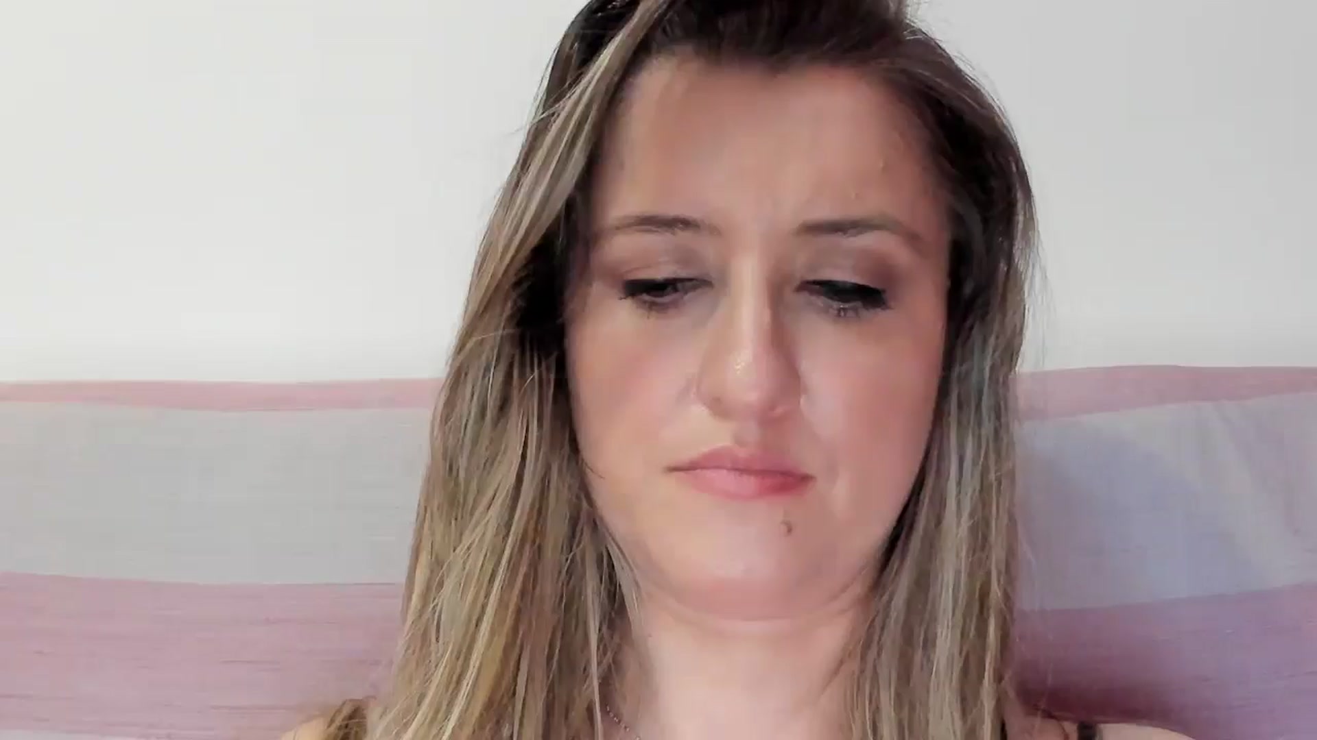 Gallery image thumbnail from BestDream's myfreecams stream on, 03/30/2026, 23:01 image 1 of 20