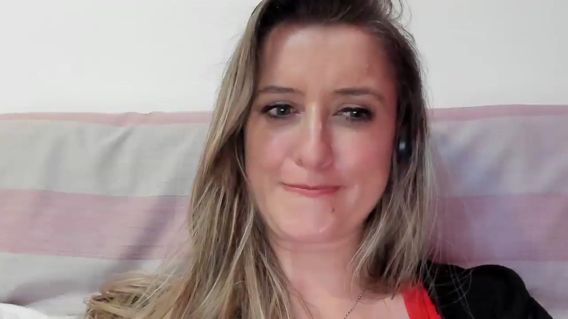 Gallery image thumbnail from BestDream's myfreecams stream on, 04/01/2026, 22:54 image 20 of 20