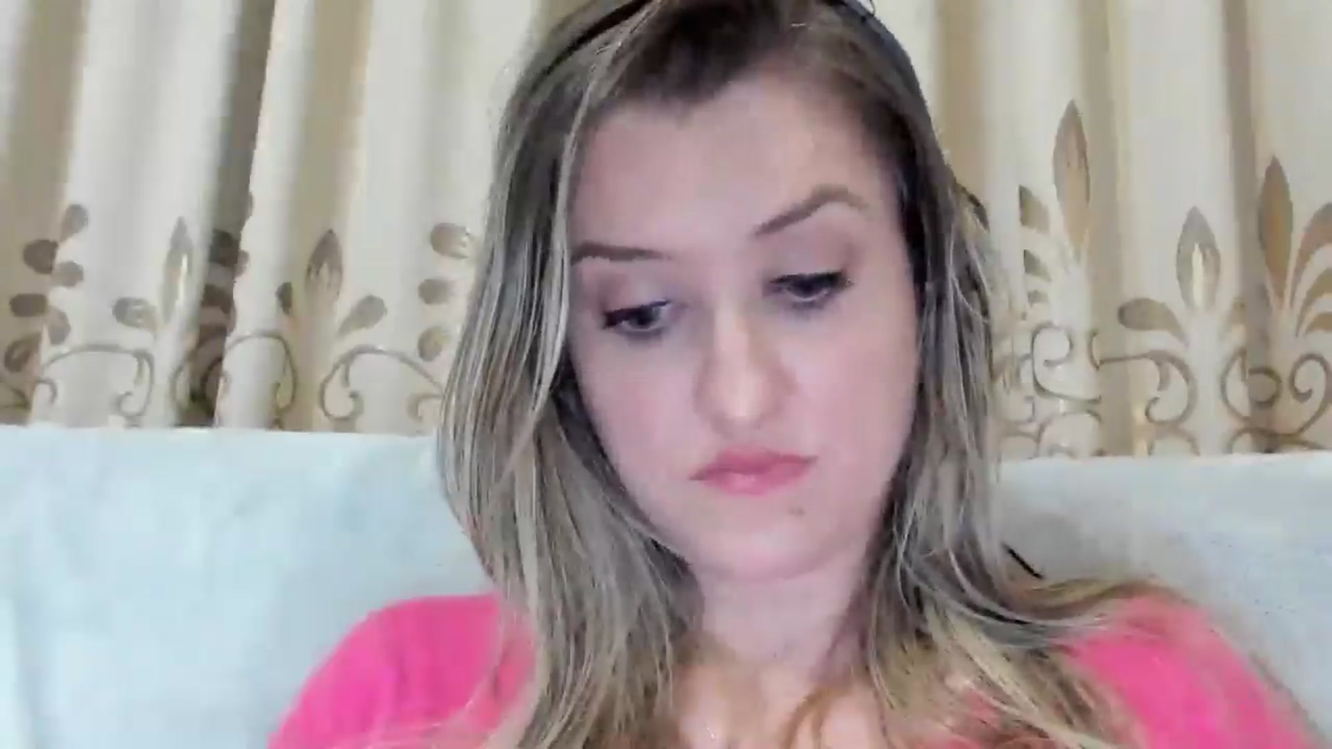 Gallery image thumbnail from BestDream's myfreecams stream on, 04/05/2026, 24:18 image 6 of 20