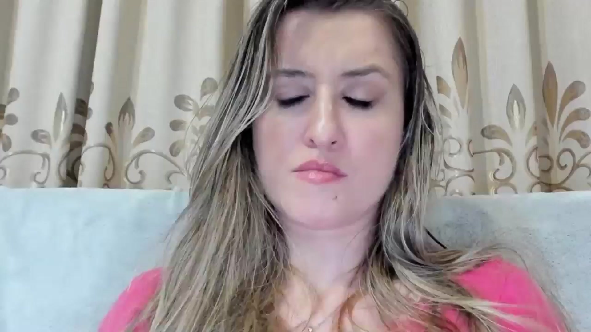 Gallery image thumbnail from BestDream's myfreecams stream on, 04/05/2026, 24:18 image 5 of 20