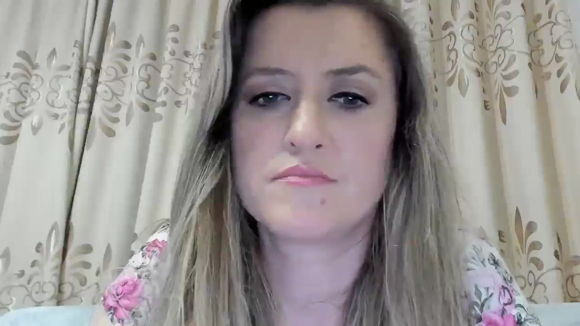 Gallery image thumbnail from BestDream's myfreecams stream on, 04/05/2026, 23:53 image 18 of 20