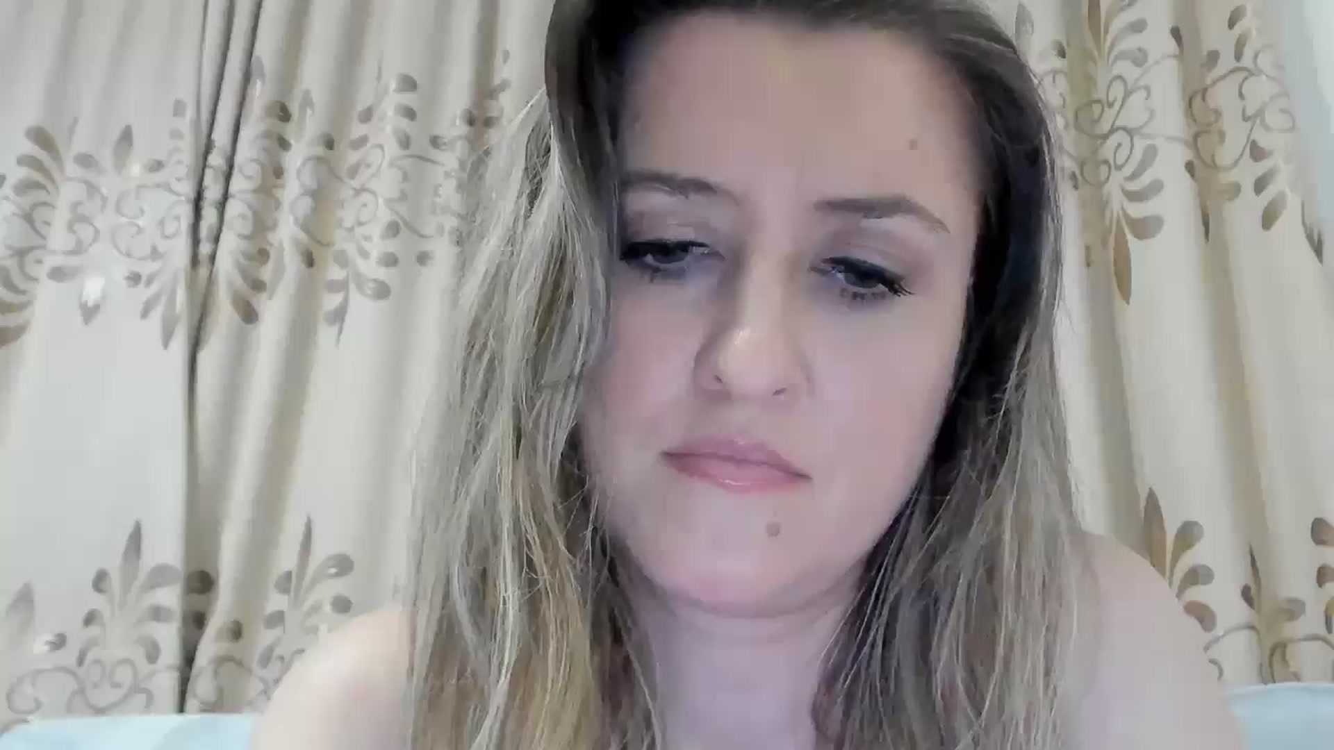 Gallery image thumbnail from BestDream's myfreecams stream on, 04/07/2026, 24:05 image 2 of 20